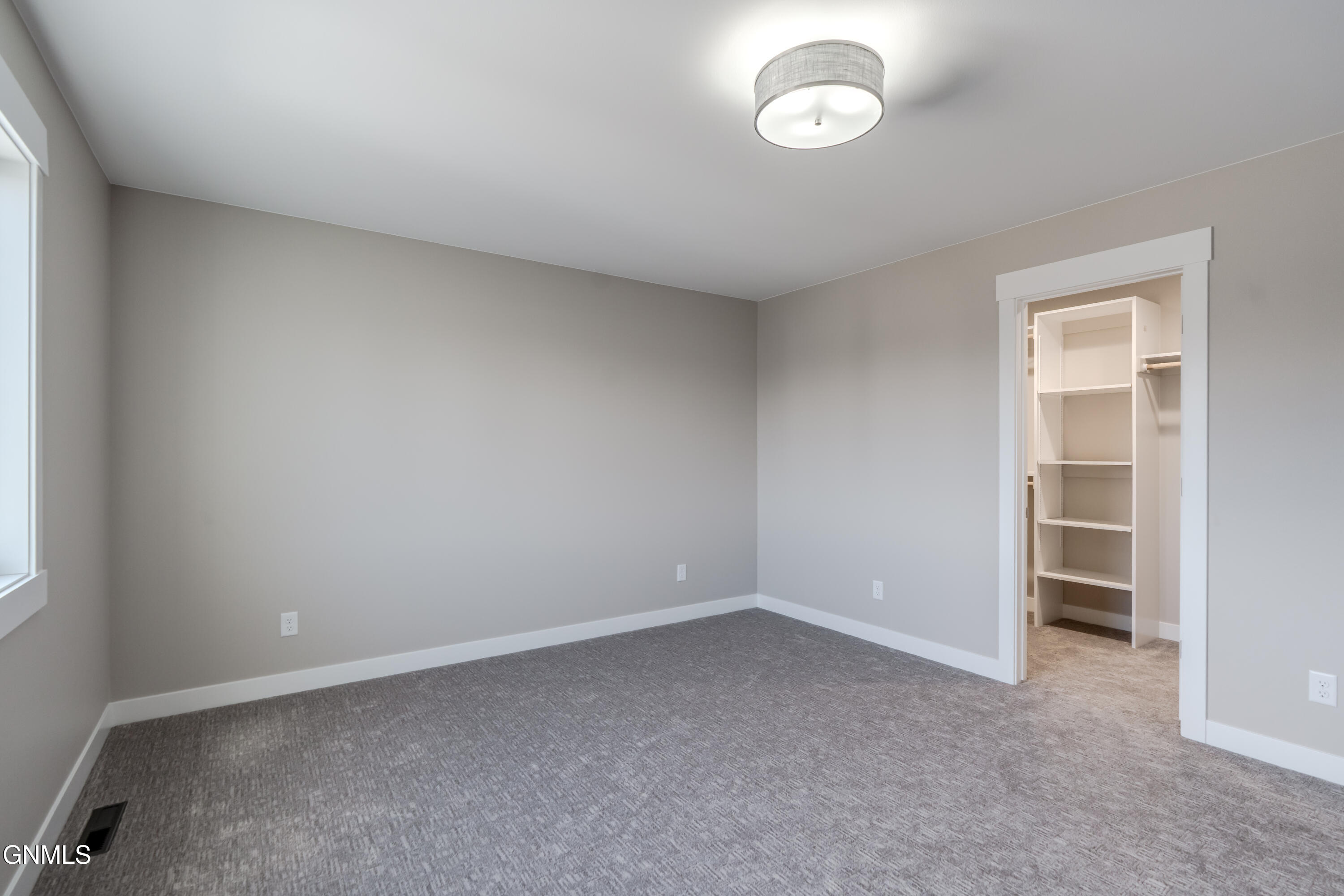 Bismarck, North Dakota, 58504, United States, 3 Bedrooms Bedrooms, ,3 BathroomsBathrooms,Residential,For Sale,2032650