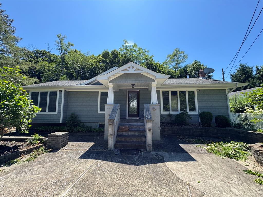 Mattituck, New York, 11952, United States, 3 Bedrooms Bedrooms, ,3 BathroomsBathrooms,Residential,For Sale,1898440