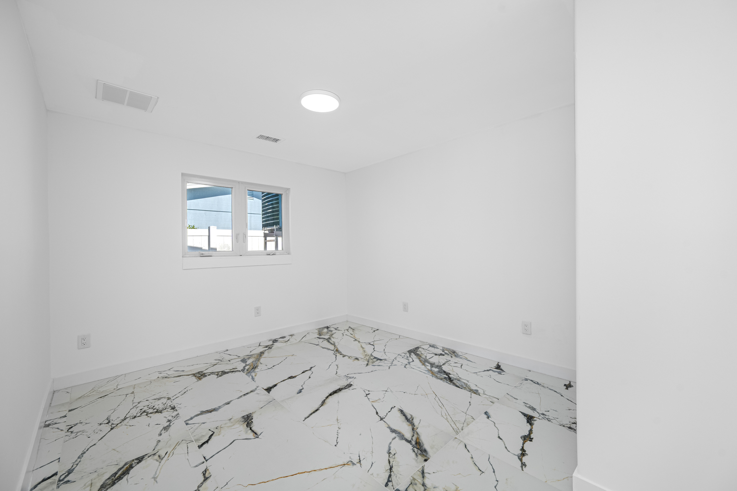 Treasure Island, Florida, 33706, United States, 3 Bedrooms Bedrooms, ,2 BathroomsBathrooms,Residential,For Sale,1990386