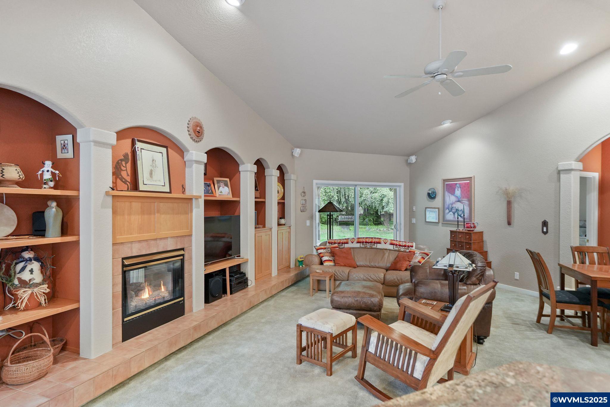 Salem, Oregon, 97317, United States, 3 Bedrooms Bedrooms, ,3 BathroomsBathrooms,Residential,For Sale,1903725