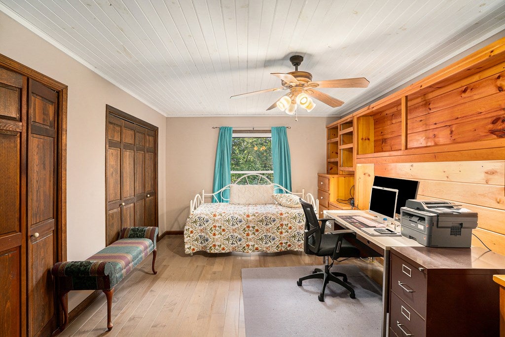 Blue Ridge, Georgia, 30513, United States, 6 Bedrooms Bedrooms, ,4 BathroomsBathrooms,Residential,For Sale,1858999