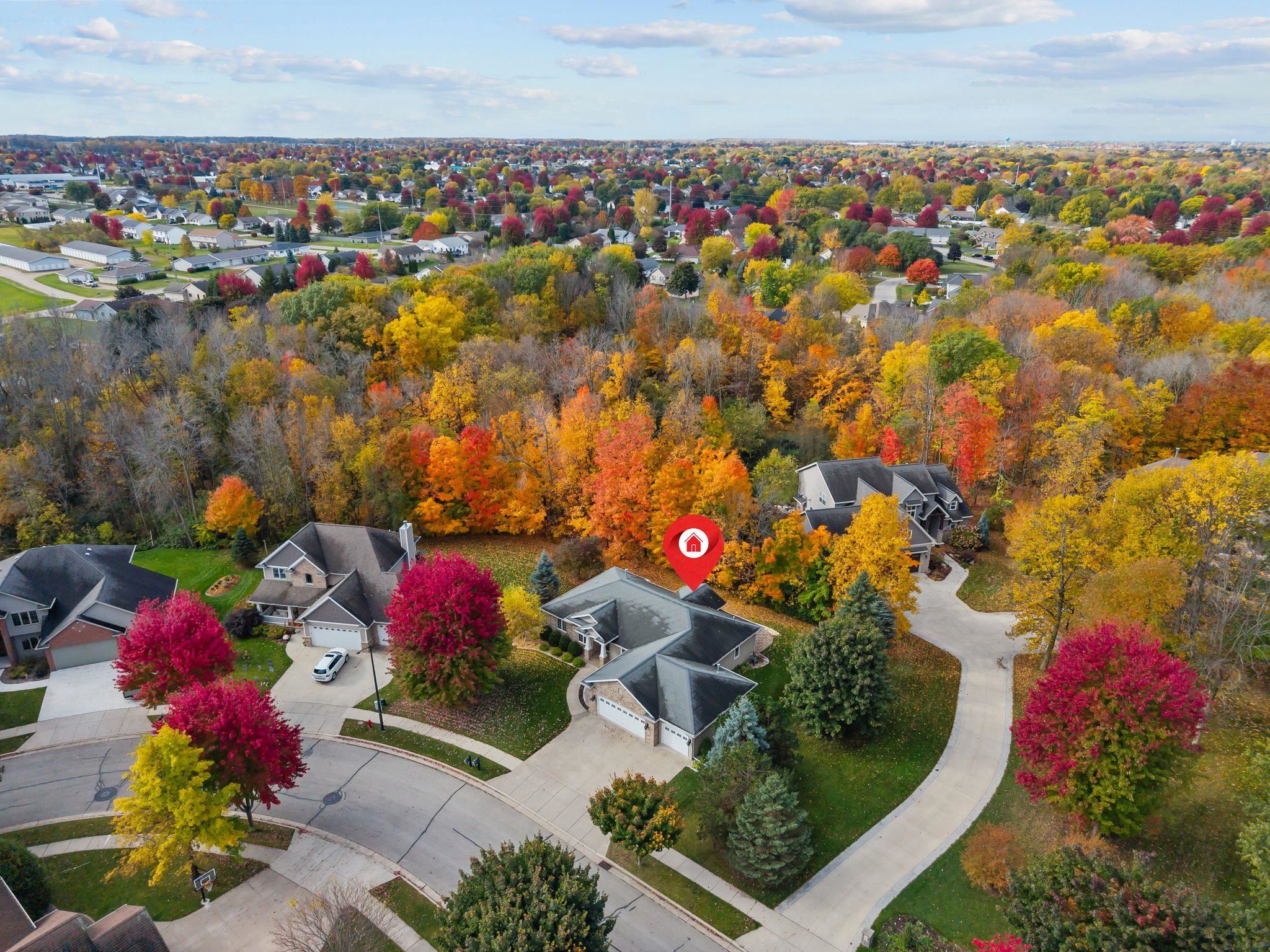 Combined Locks, Wisconsin, 54113, United States, 3 Bedrooms Bedrooms, ,4 BathroomsBathrooms,Residential,For Sale,1976414