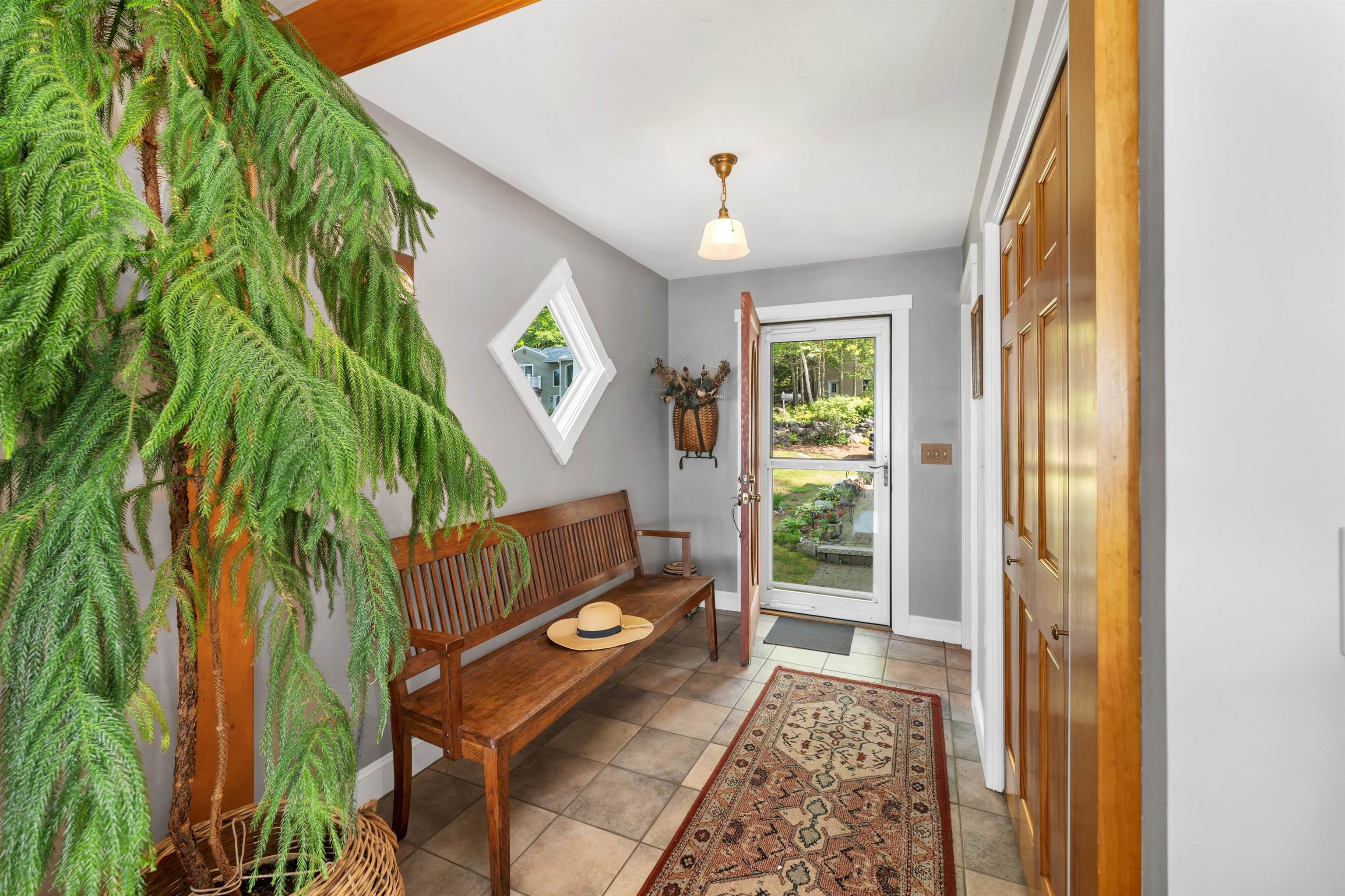 Gilford, New Hampshire, 03249, United States, 3 Bedrooms Bedrooms, ,3 BathroomsBathrooms,Residential,For Sale,1875899