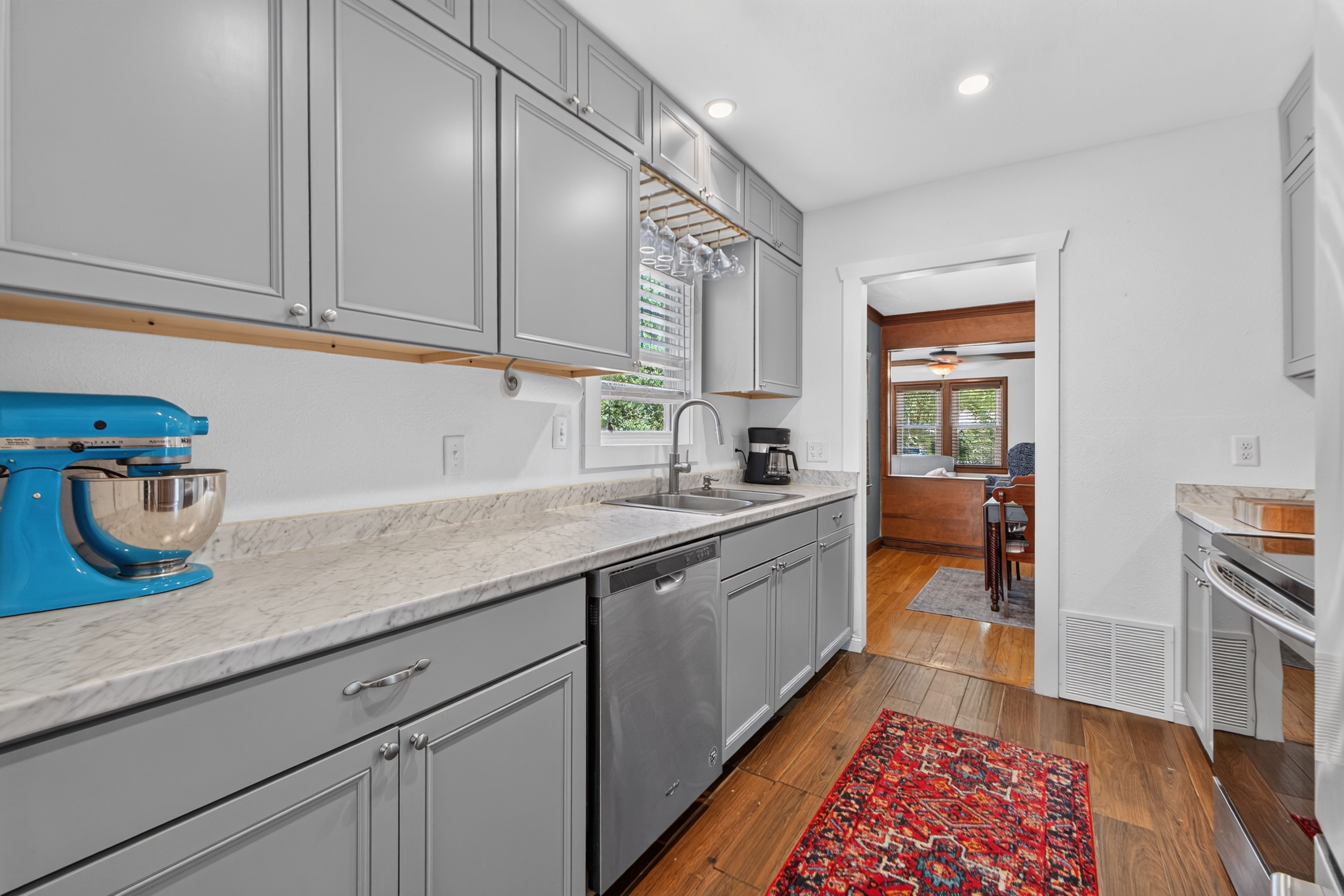  5718 Maple Street, Mission, KS 66202 - 物件實景
