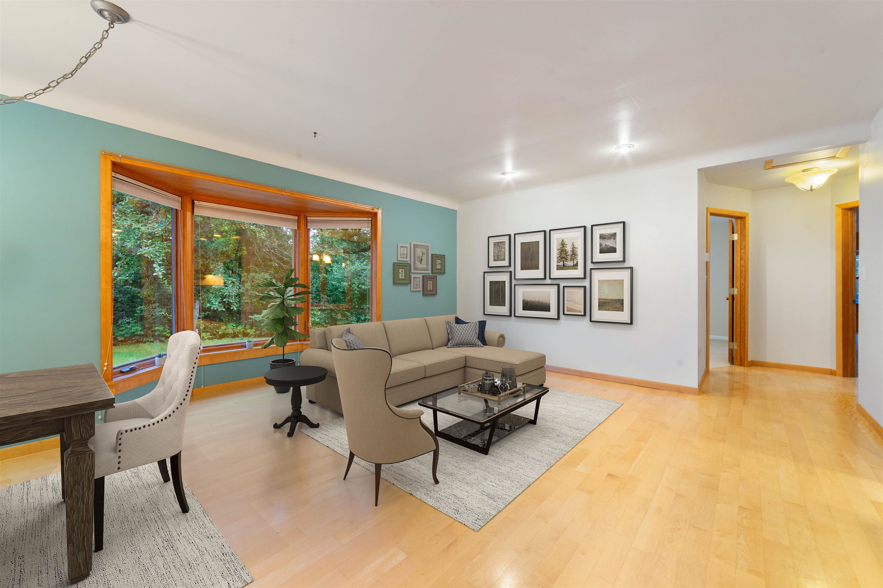 Duluth, Minnesota, 55803, United States, 4 Bedrooms Bedrooms, ,1 BathroomBathrooms,Residential,For Sale,1942593