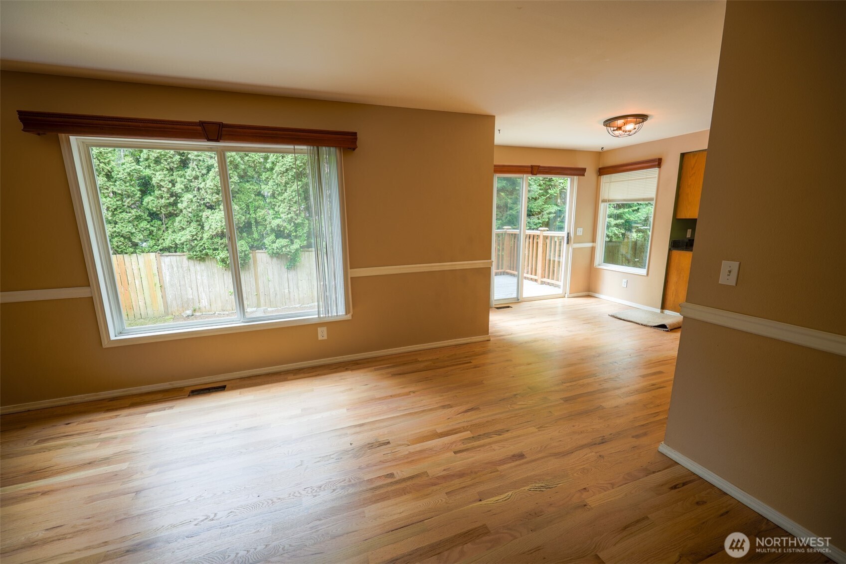 Auburn, Washington, 98092, United States, 4 Bedrooms Bedrooms, ,2 BathroomsBathrooms,Residential,For Sale,1893613