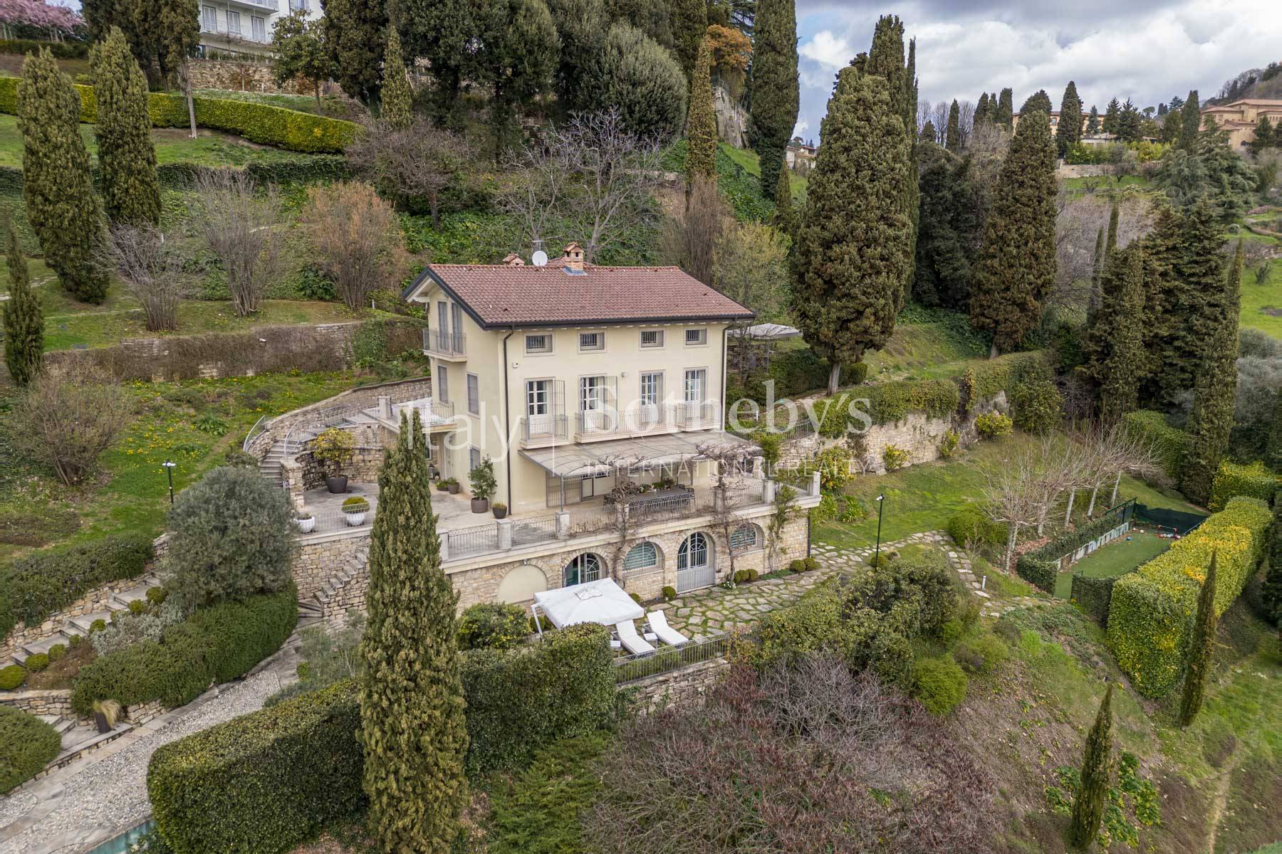  Enchanting villa with garden and pool in Bergamo Alta - 物件實景
