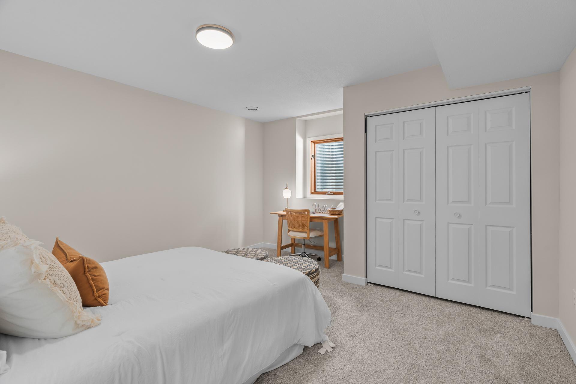 Eden Prairie, Minnesota, 55347, United States, 4 Bedrooms Bedrooms, ,4 BathroomsBathrooms,Residential,For Sale,1993292