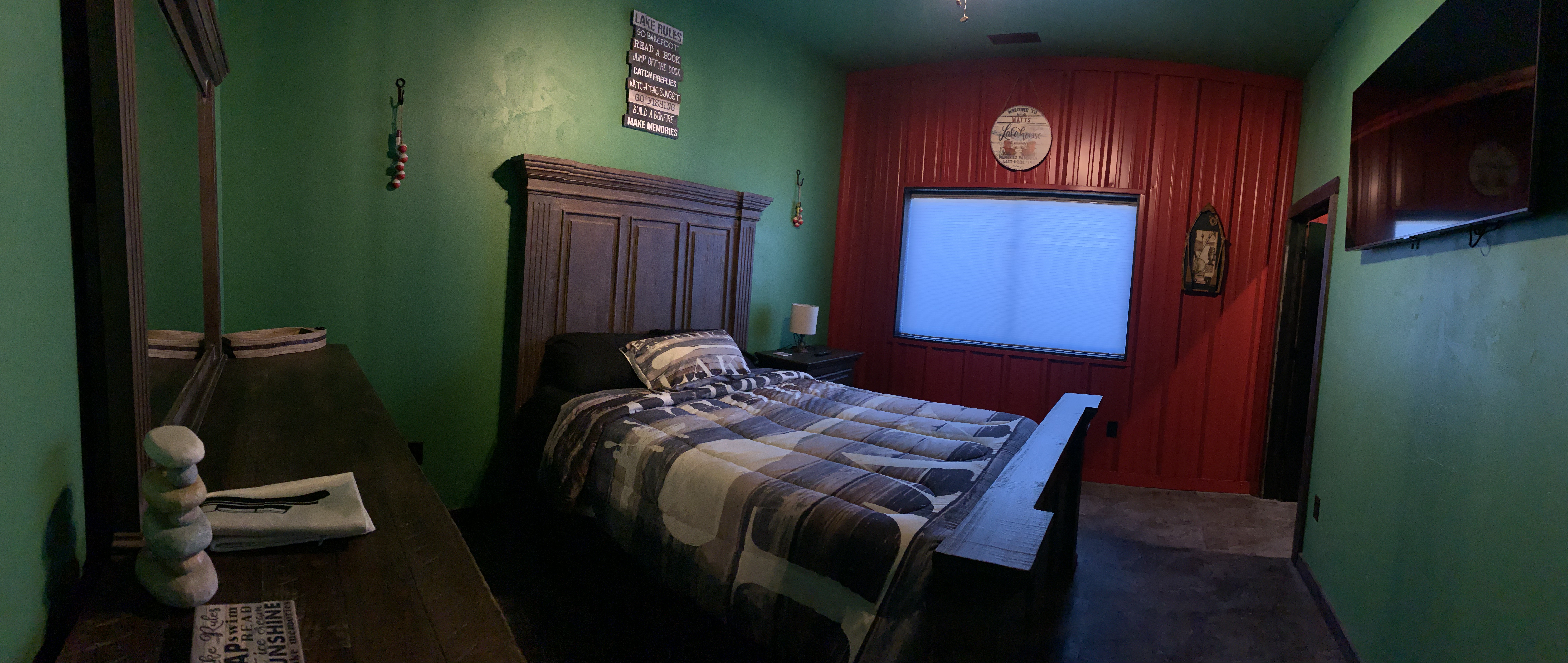 Hot Springs, South Dakota, 57747, United States, 6 Bedrooms Bedrooms, ,6 BathroomsBathrooms,Residential,For Sale,1978039