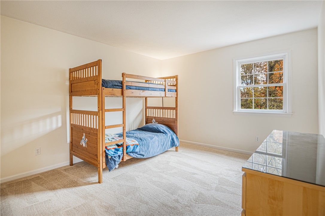 Franklin Park, Pennsylvania, 15090, United States, 4 Bedrooms Bedrooms, ,3 BathroomsBathrooms,Residential,For Sale,1987984