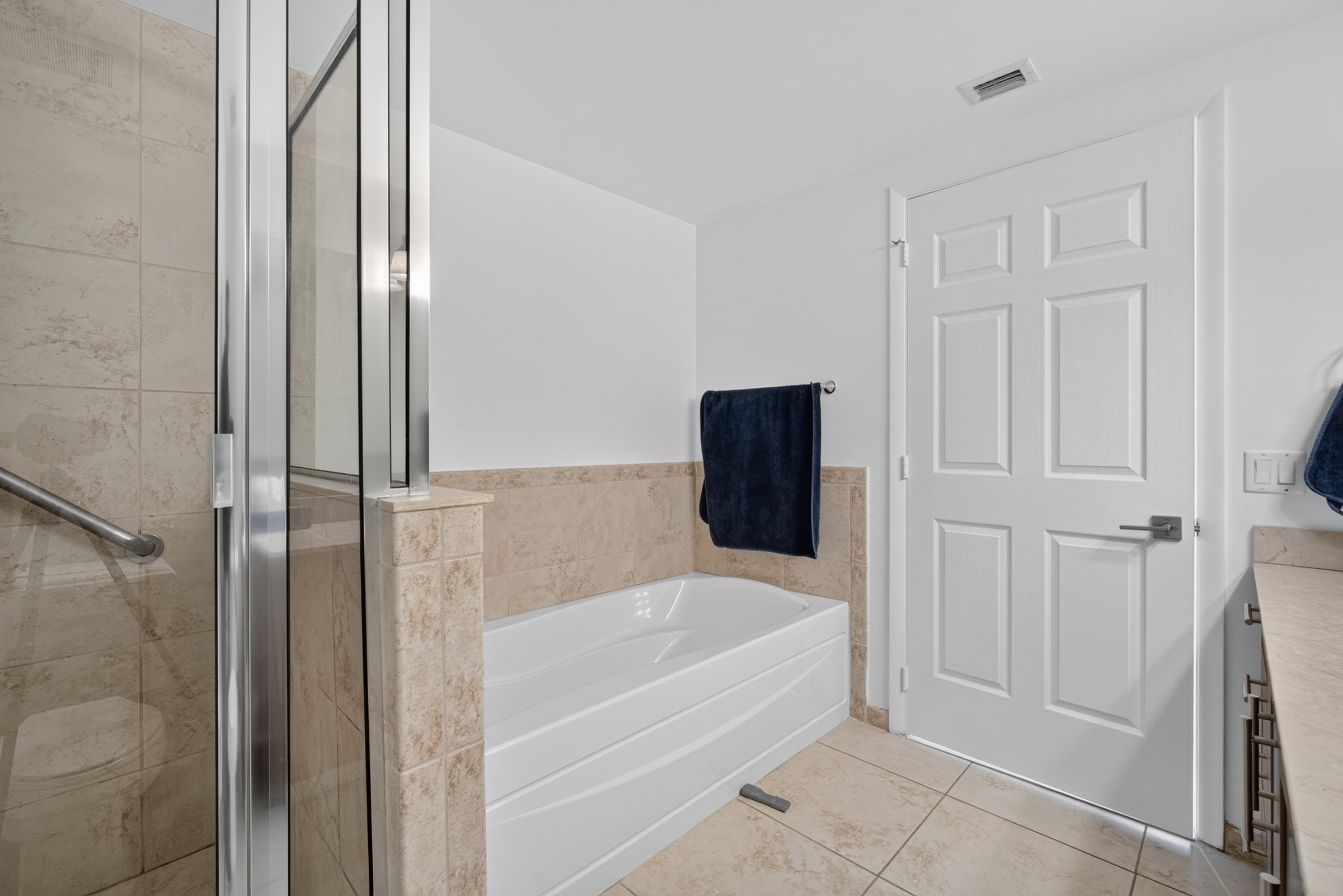  1300 Ponce De Leon Blvd, Coral Gables, FL, 33134 - 物件實景