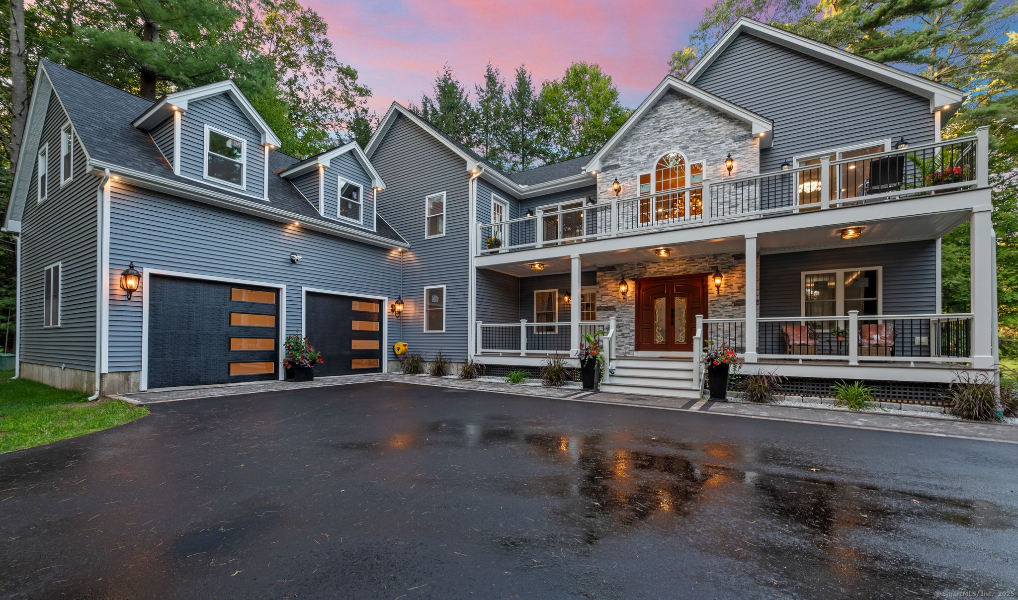Simsbury, Connecticut, 06092, United States, 4 Bedrooms Bedrooms, ,3 BathroomsBathrooms,Residential,For Sale,1872405