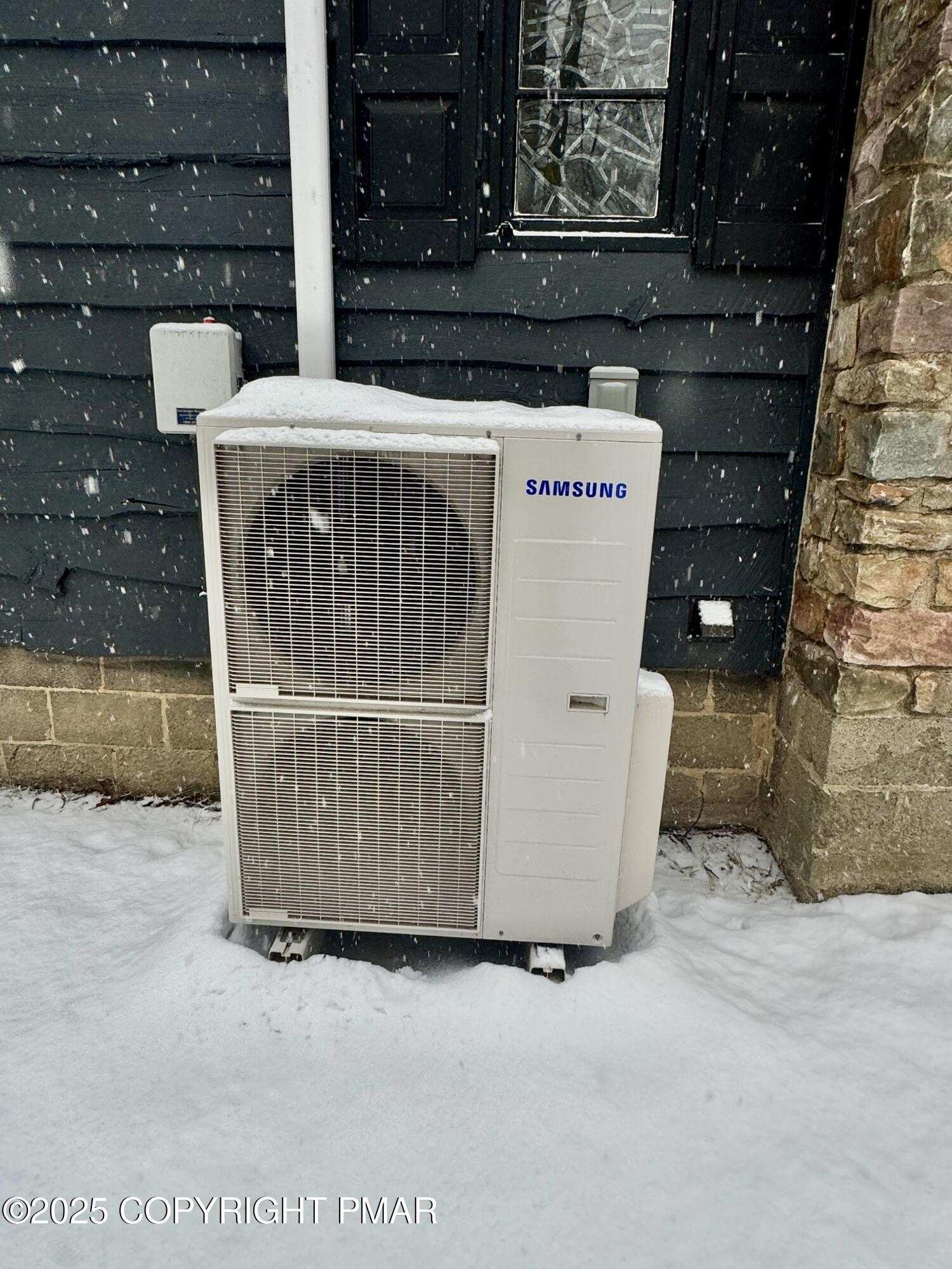 Lake Harmony, Pennsylvania, 18624, United States, 3 Bedrooms Bedrooms, ,2 BathroomsBathrooms,Residential,For Sale,2006106