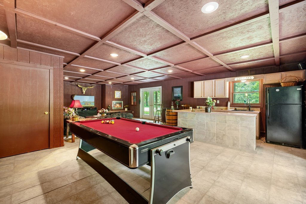 Hayesville, North Carolina, 28904, United States, 3 Bedrooms Bedrooms, ,4 BathroomsBathrooms,Residential,For Sale,1909515