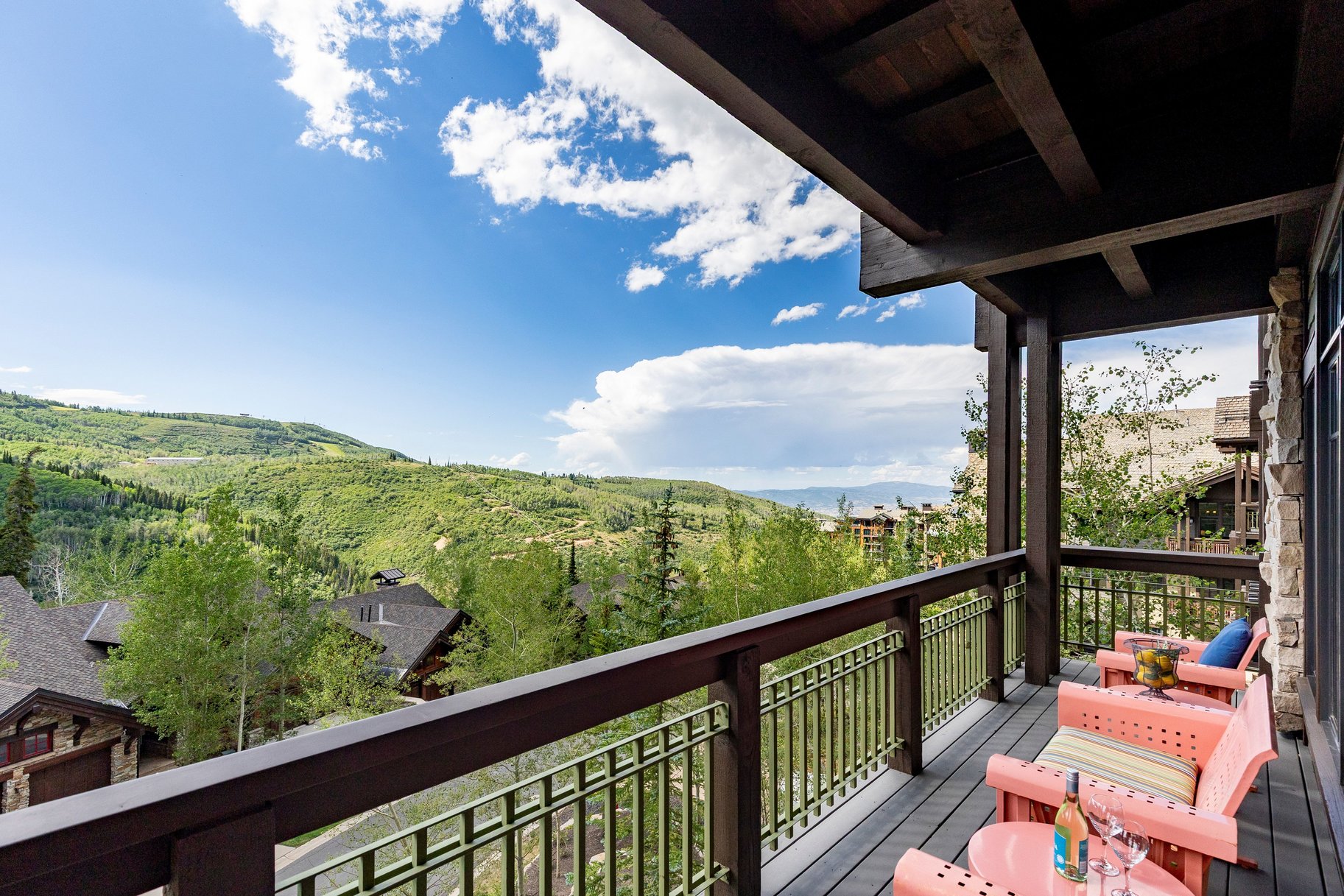  Rarely Available Arrowleaf Condominium With Views Toward Lady Morgan Bowl - 物件實景