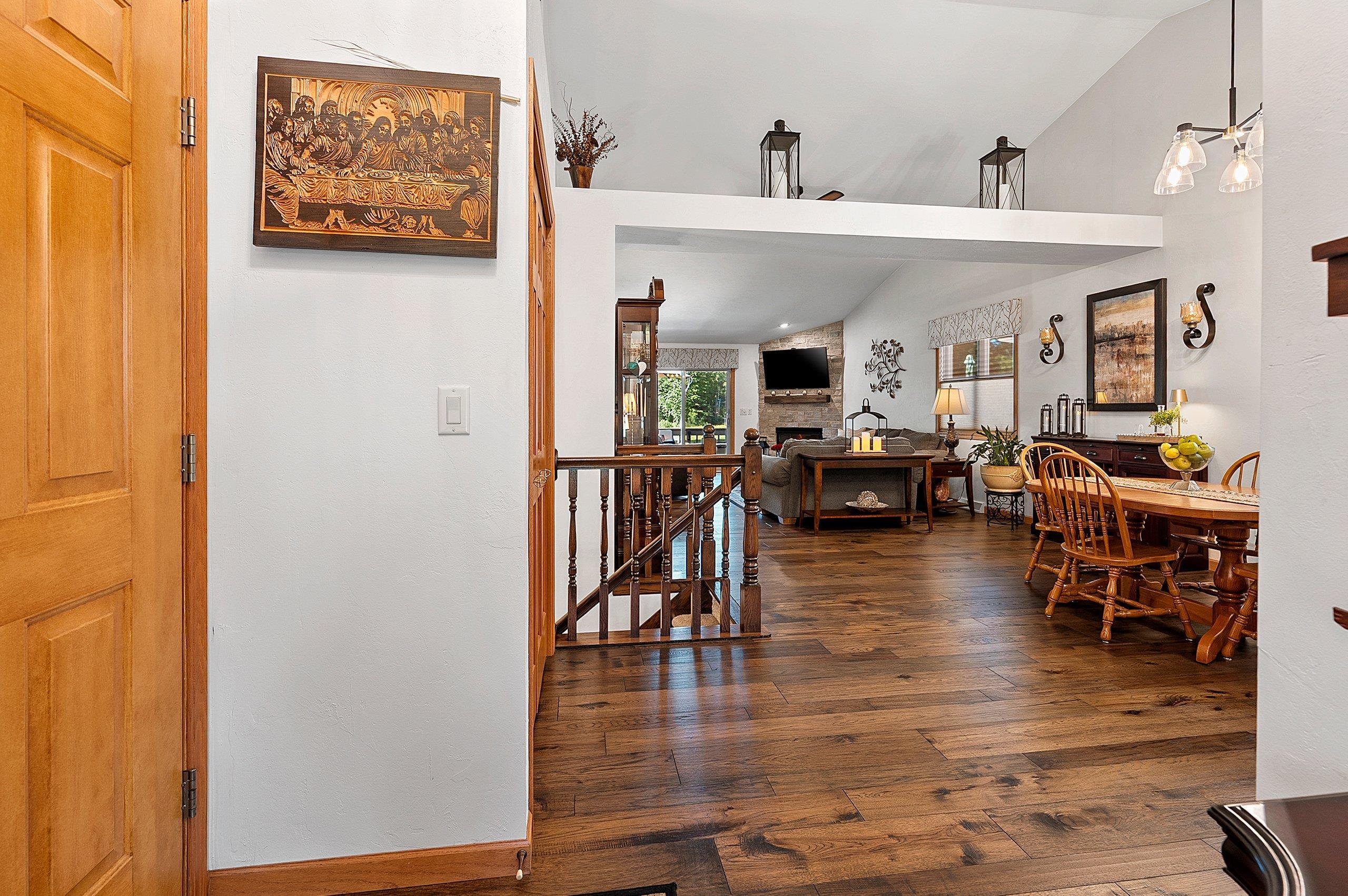 SHAWANO, Wisconsin, 54166, United States, 3 Bedrooms Bedrooms, ,3 BathroomsBathrooms,Residential,For Sale,1940998