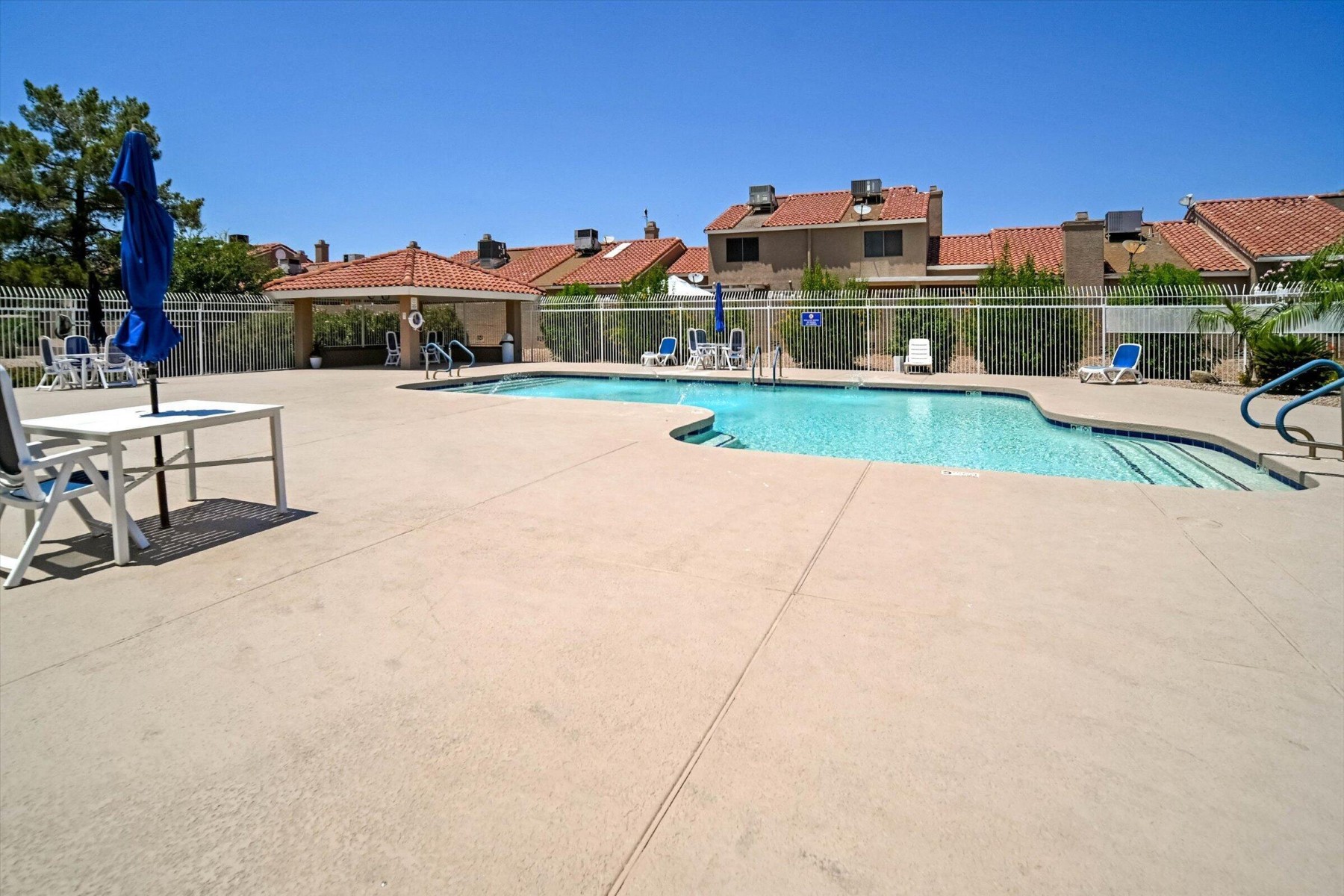  3510 E Hampton Avenue  Mesa, AZ - 物件實景