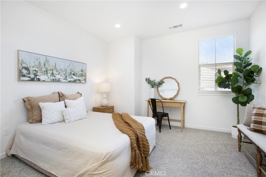 Brea, California, 92823, United States, 2 Bedrooms Bedrooms, ,2 BathroomsBathrooms,Residential,For Sale,1939924