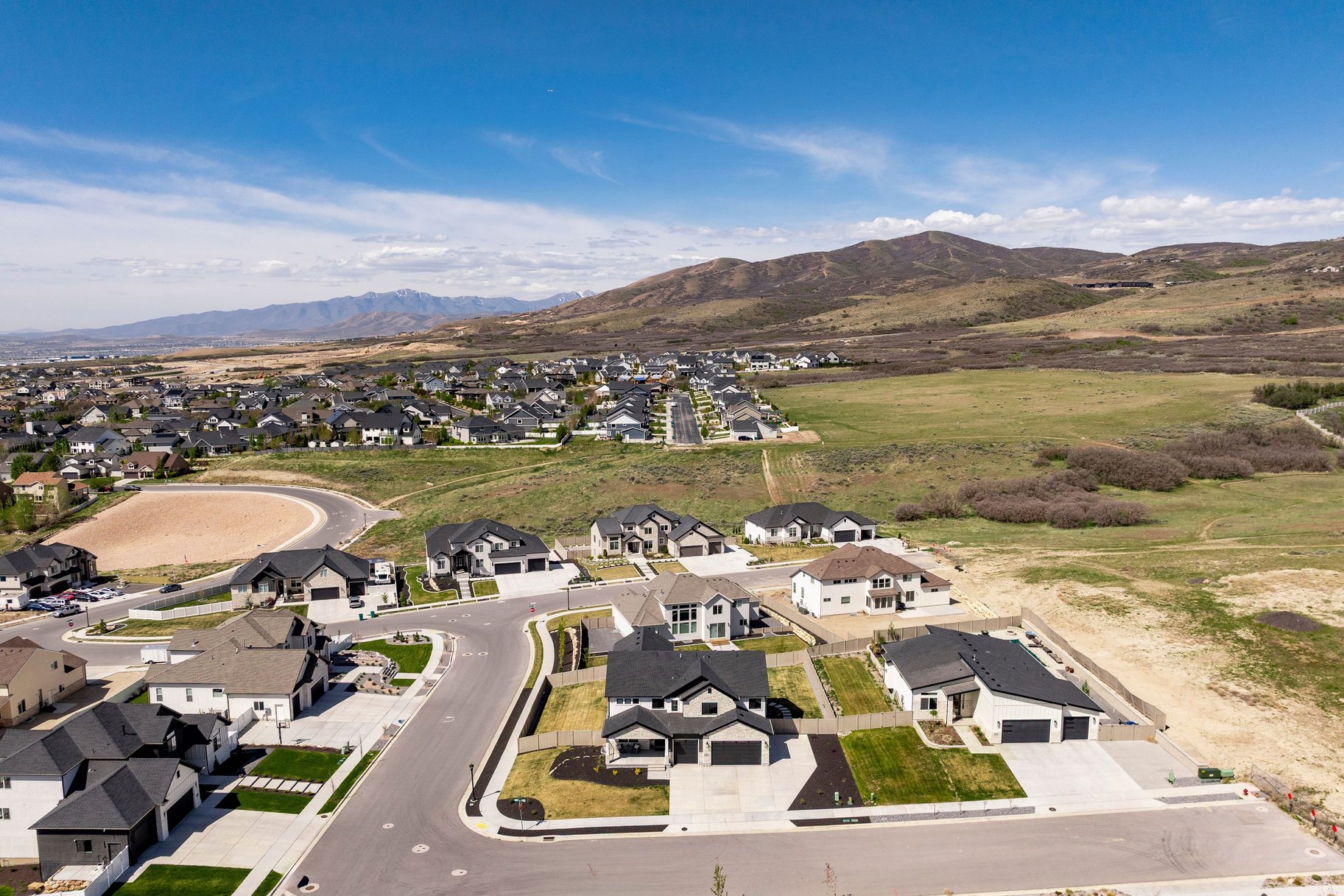  Practically Brand New Home in Highland, with Stunning Mountain Views - 物件實景