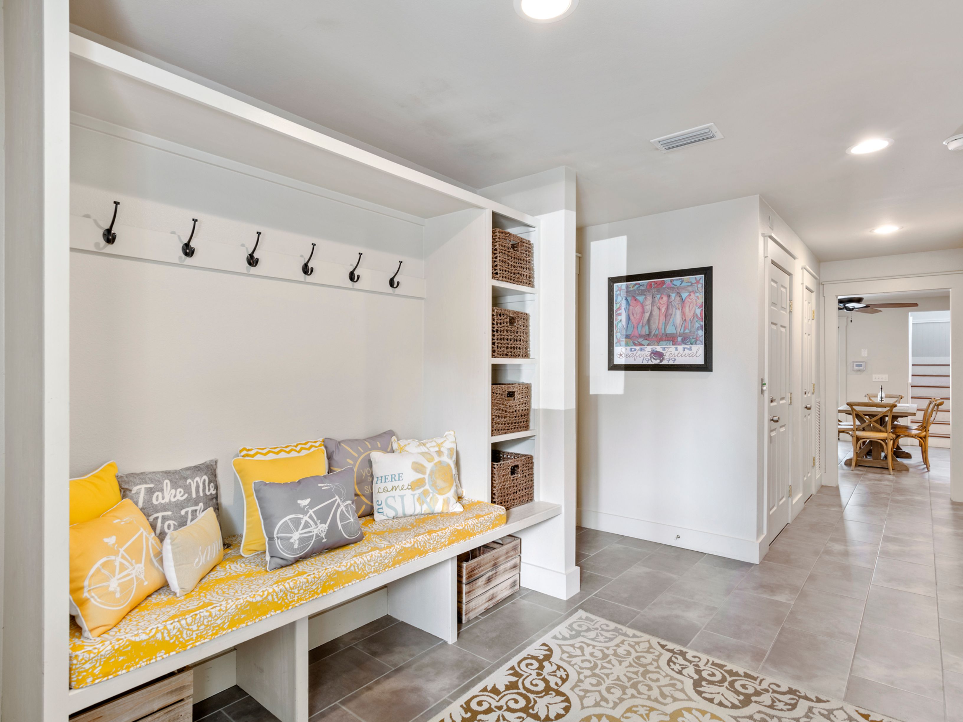  Lakefront Beach Retreat With Pool, Dock And Elevator - 物件實景