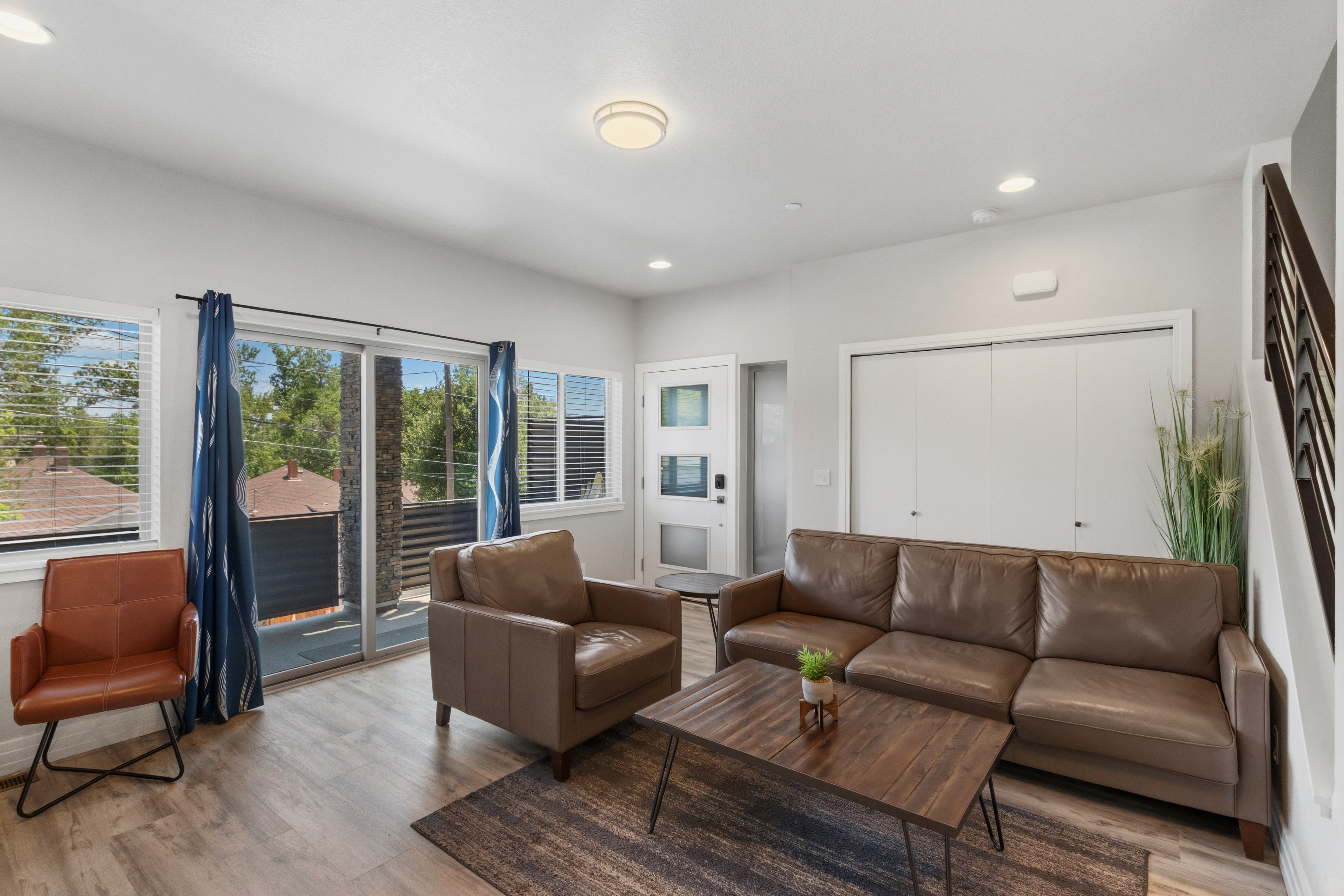  Modern Townhome with Rooftop Patio - 物件實景