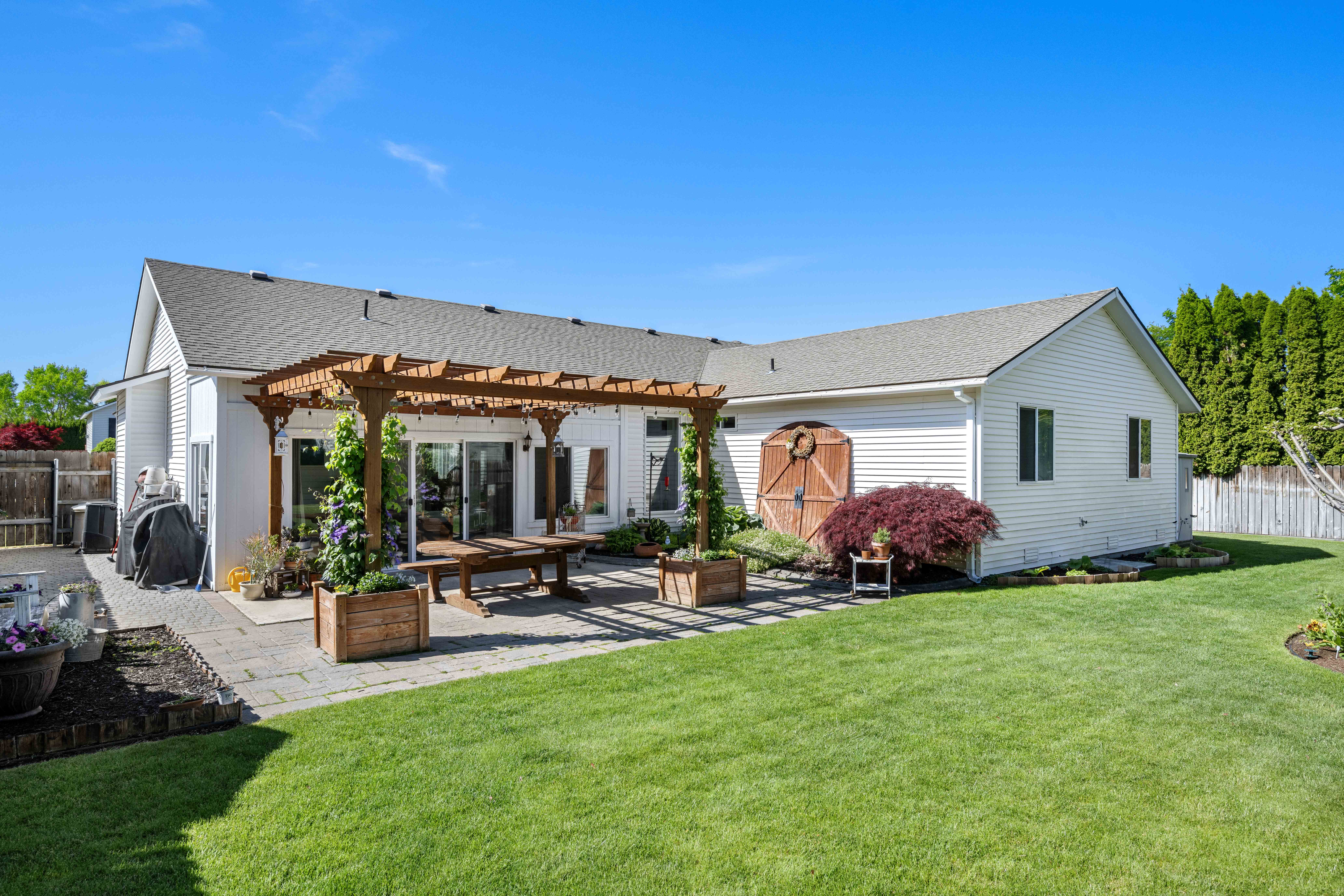  Gorgeous 1-Story with Outdoor Oasis - 物件實景