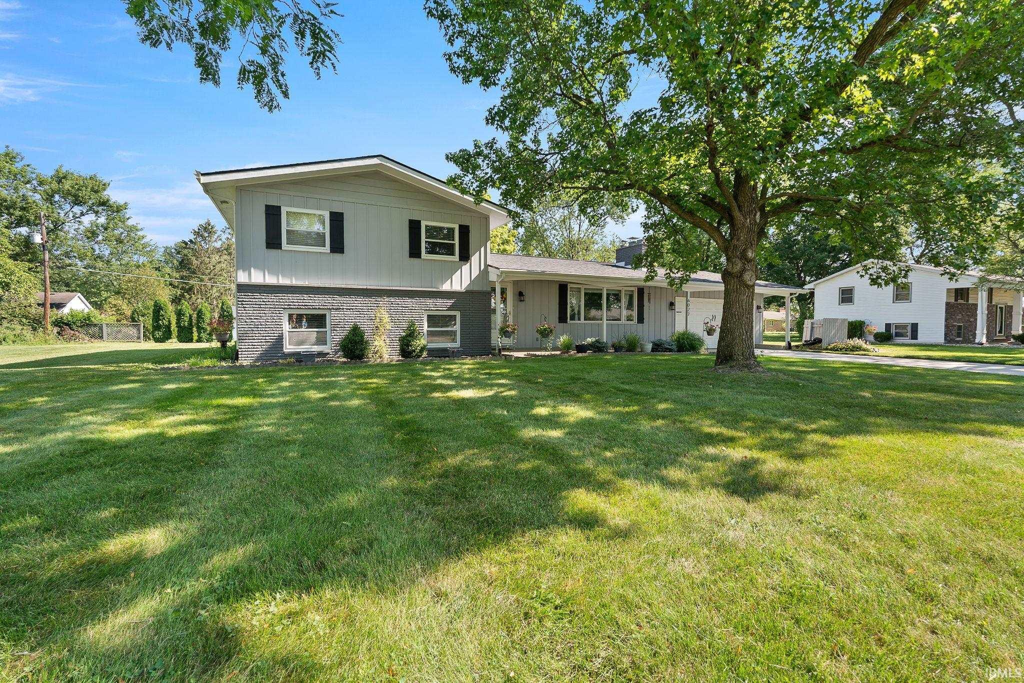 Midwood Dr, Fort Wayne, IN 46835