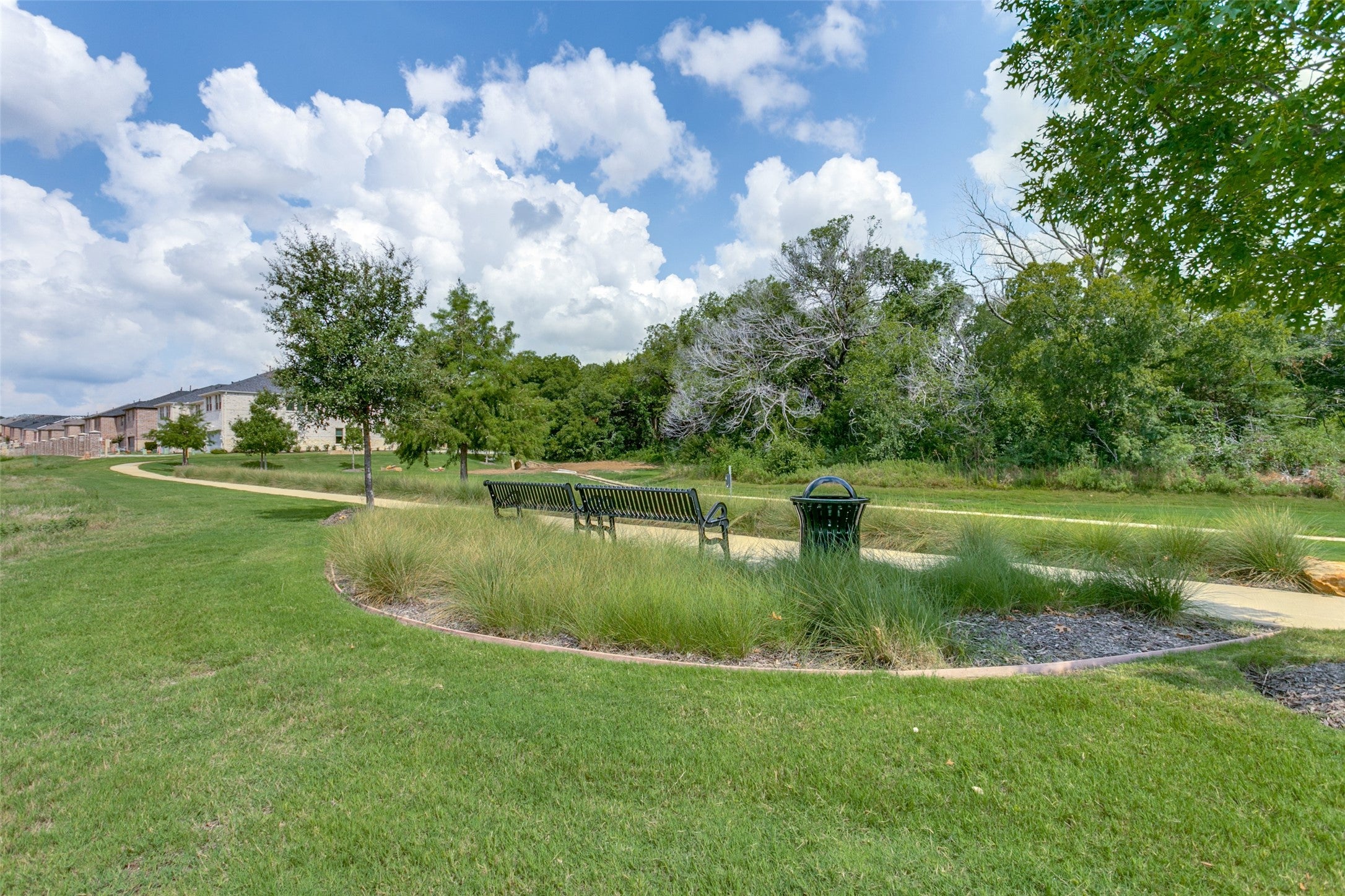 Flower Mound, Texas, 75028, United States, 3 Bedrooms Bedrooms, ,3 BathroomsBathrooms,Residential,For Sale,1990781