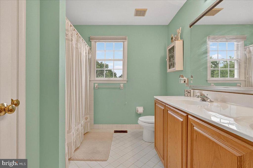 Collegeville, Pennsylvania, 19426, United States, 4 Bedrooms Bedrooms, ,3 BathroomsBathrooms,Residential,For Sale,1926055