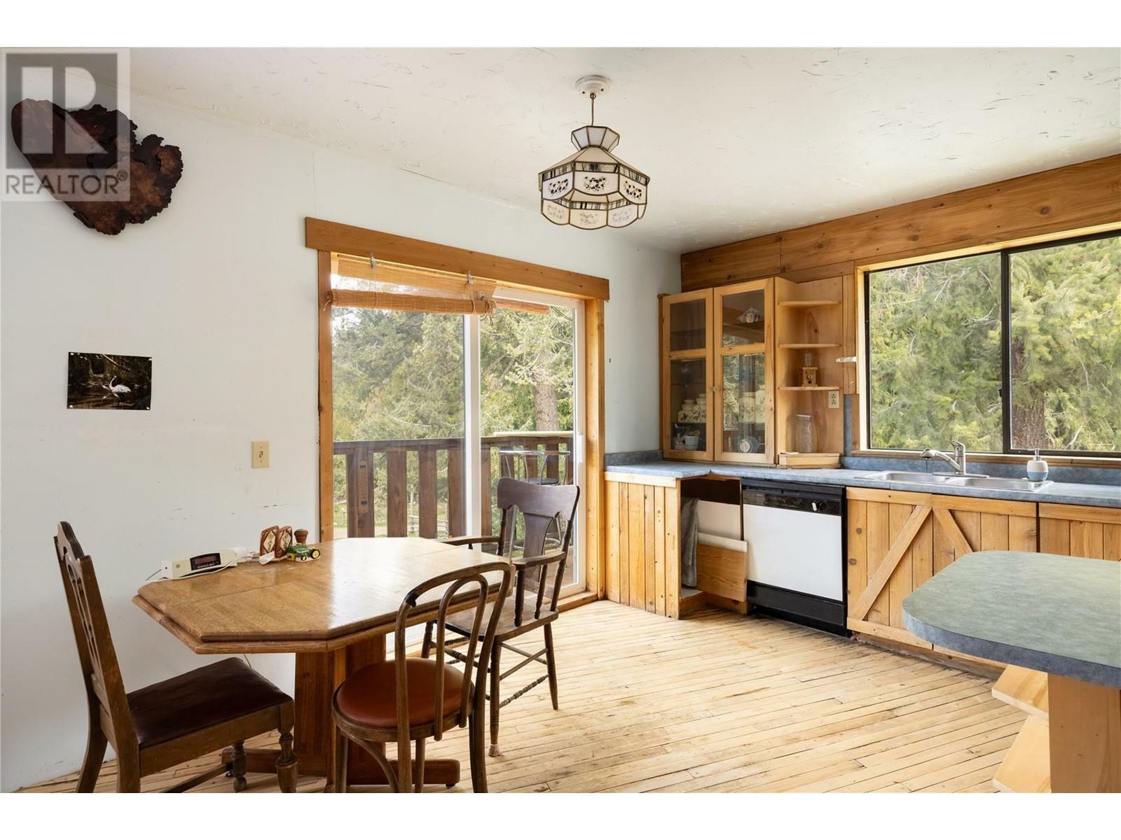 LUMBY, British Columbia, V0E 2G1, CA, 3 Bedrooms Bedrooms, ,2 BathroomsBathrooms,Residential,For Sale,1838495