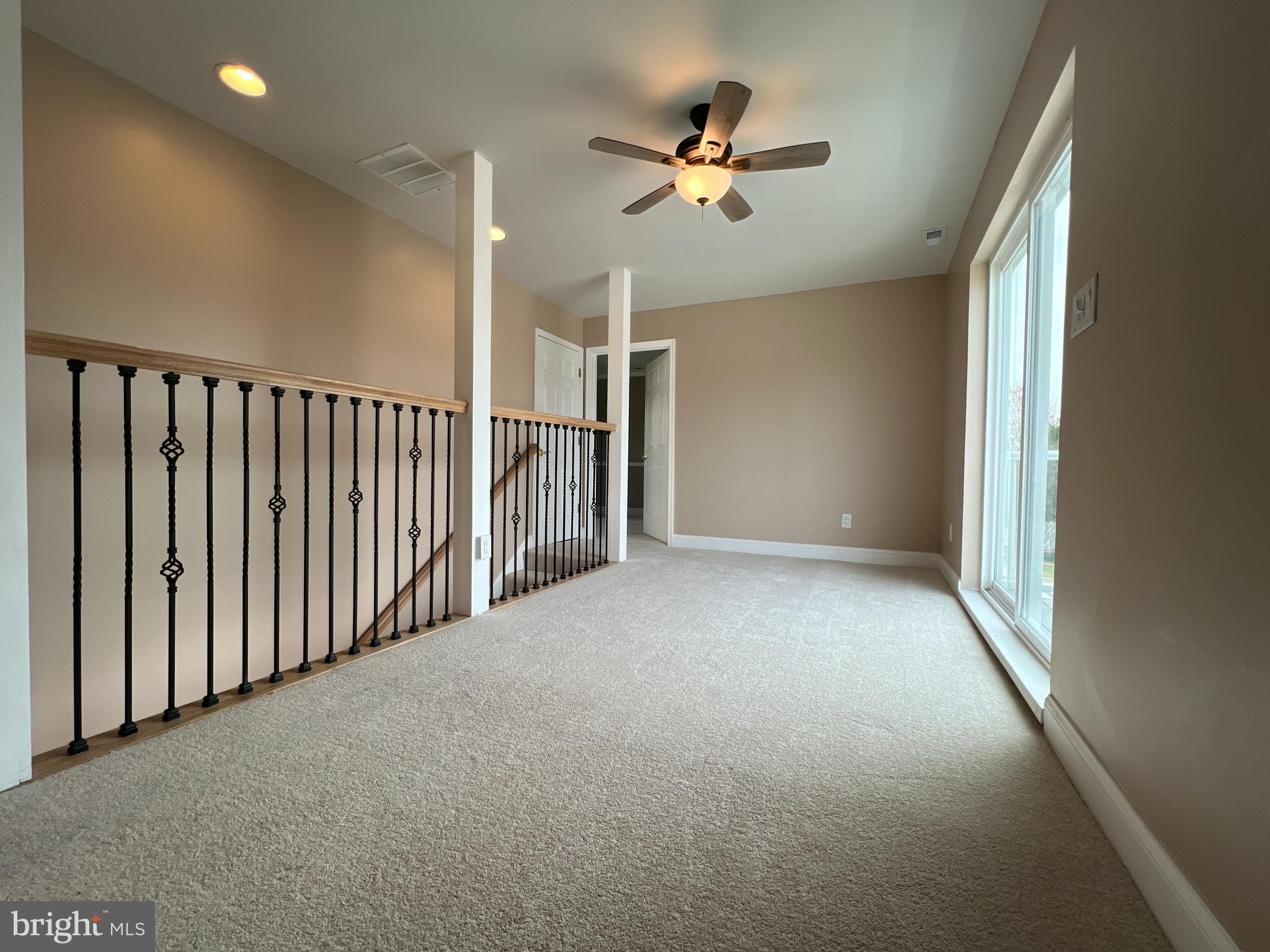 PASADENA, Maryland, 21122, United States, 4 Bedrooms Bedrooms, ,4 BathroomsBathrooms,Residential,For Sale,1975011