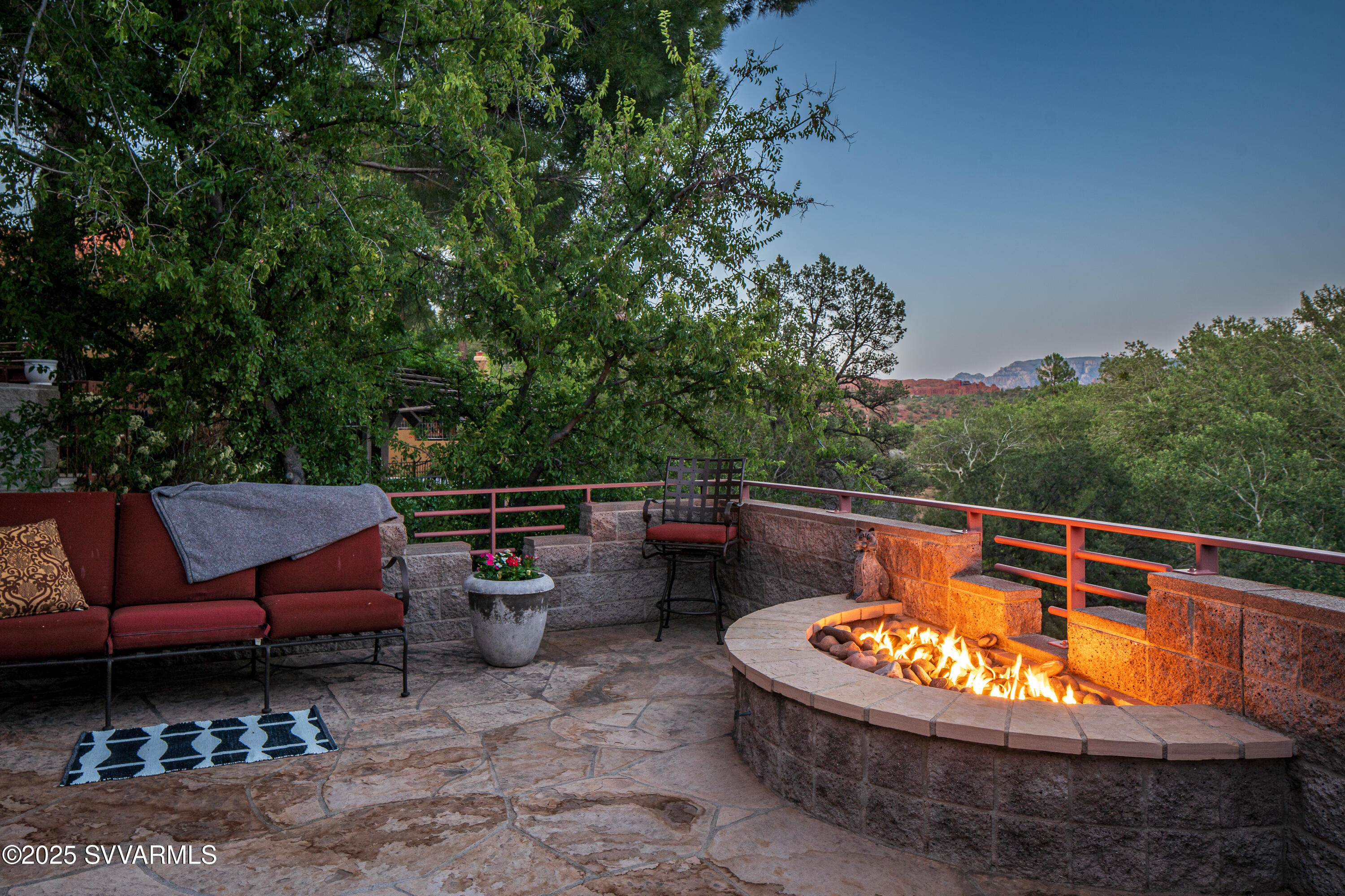 Sedona, Arizona, 86336, United States, 4 Bedrooms Bedrooms, ,3 BathroomsBathrooms,Residential,For Sale,1895371