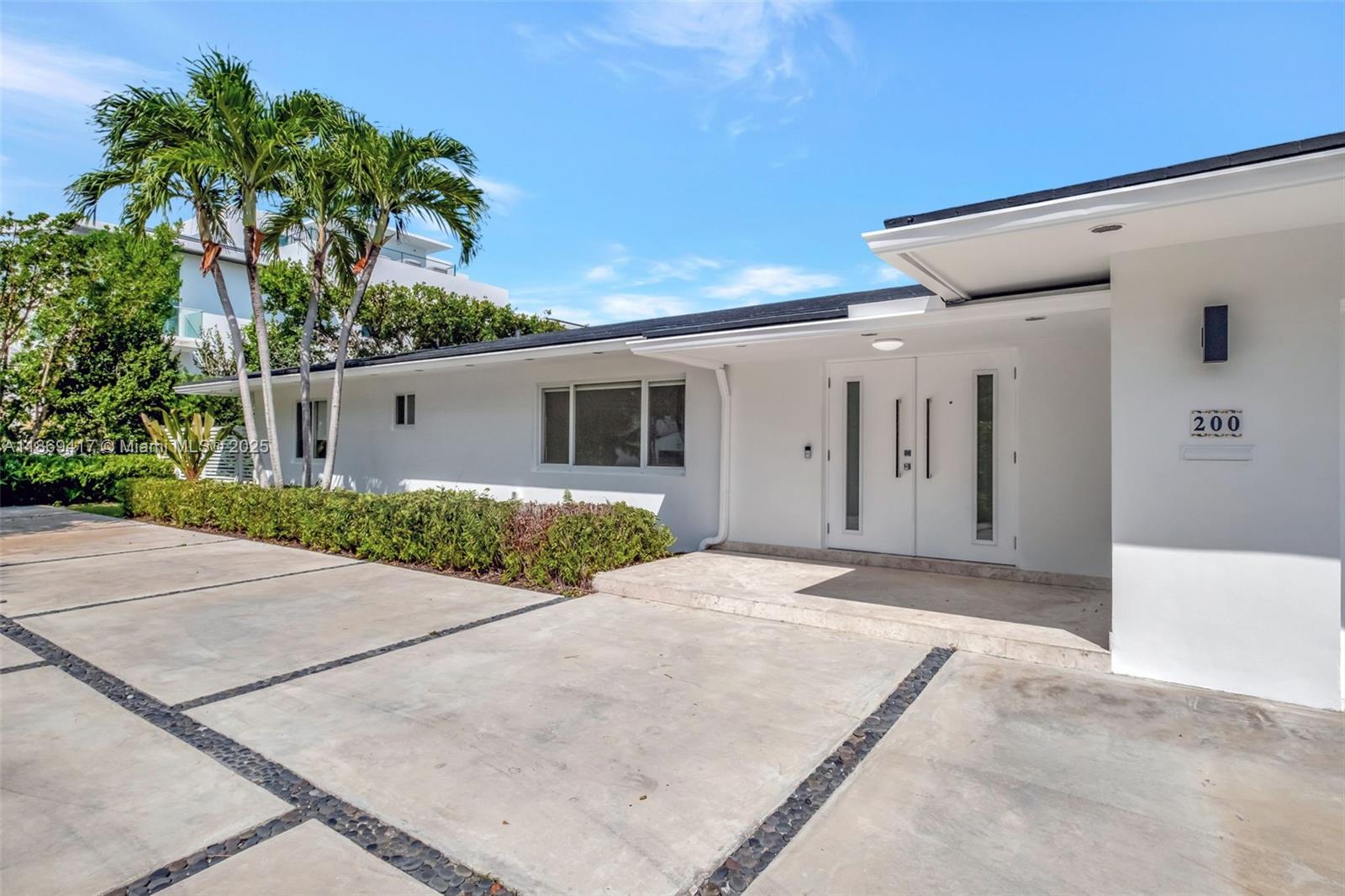 Key Biscayne, Florida, 33149, United States, 4 Bedrooms Bedrooms, ,4 BathroomsBathrooms,Residential,For Sale,1942123