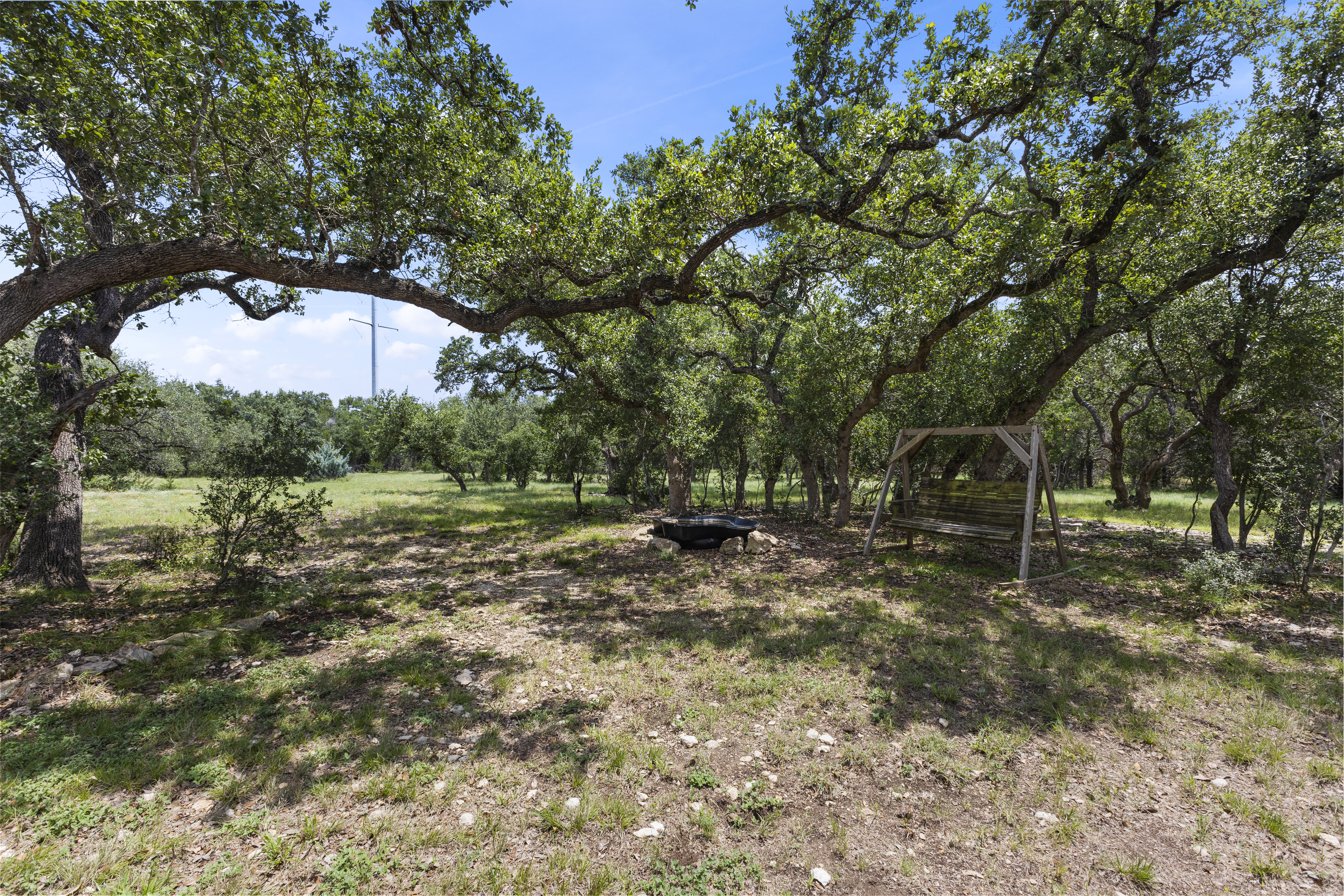  One Story Bulverde Home with Workshop on 6.5 Acres - 物件實景