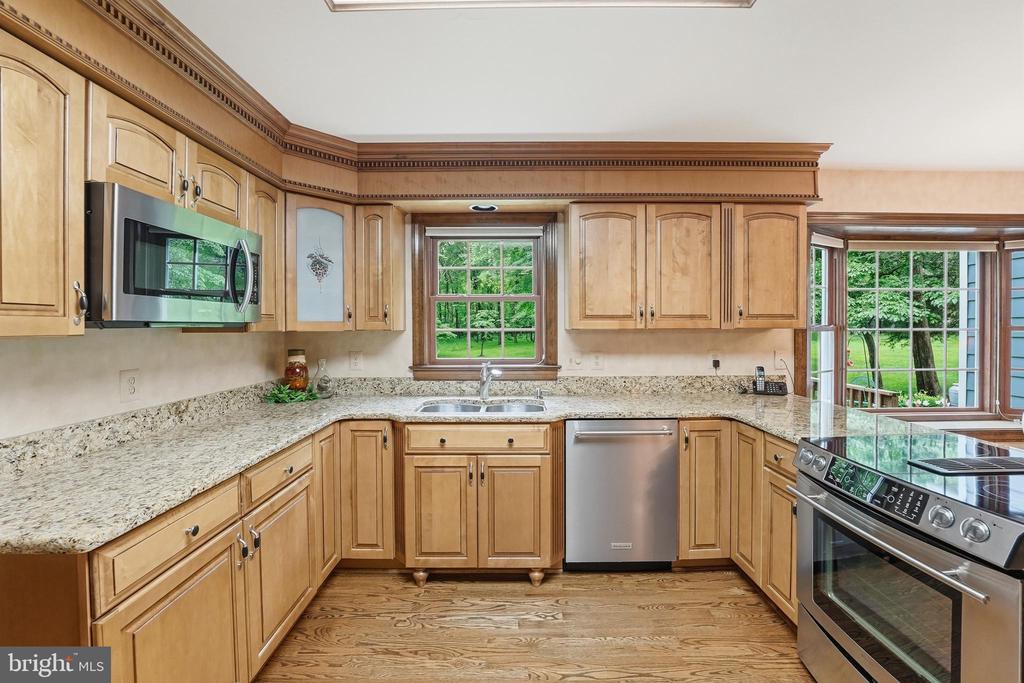 Warrenton, Virginia, 20187, United States, 4 Bedrooms Bedrooms, ,3 BathroomsBathrooms,Residential,For Sale,2048505
