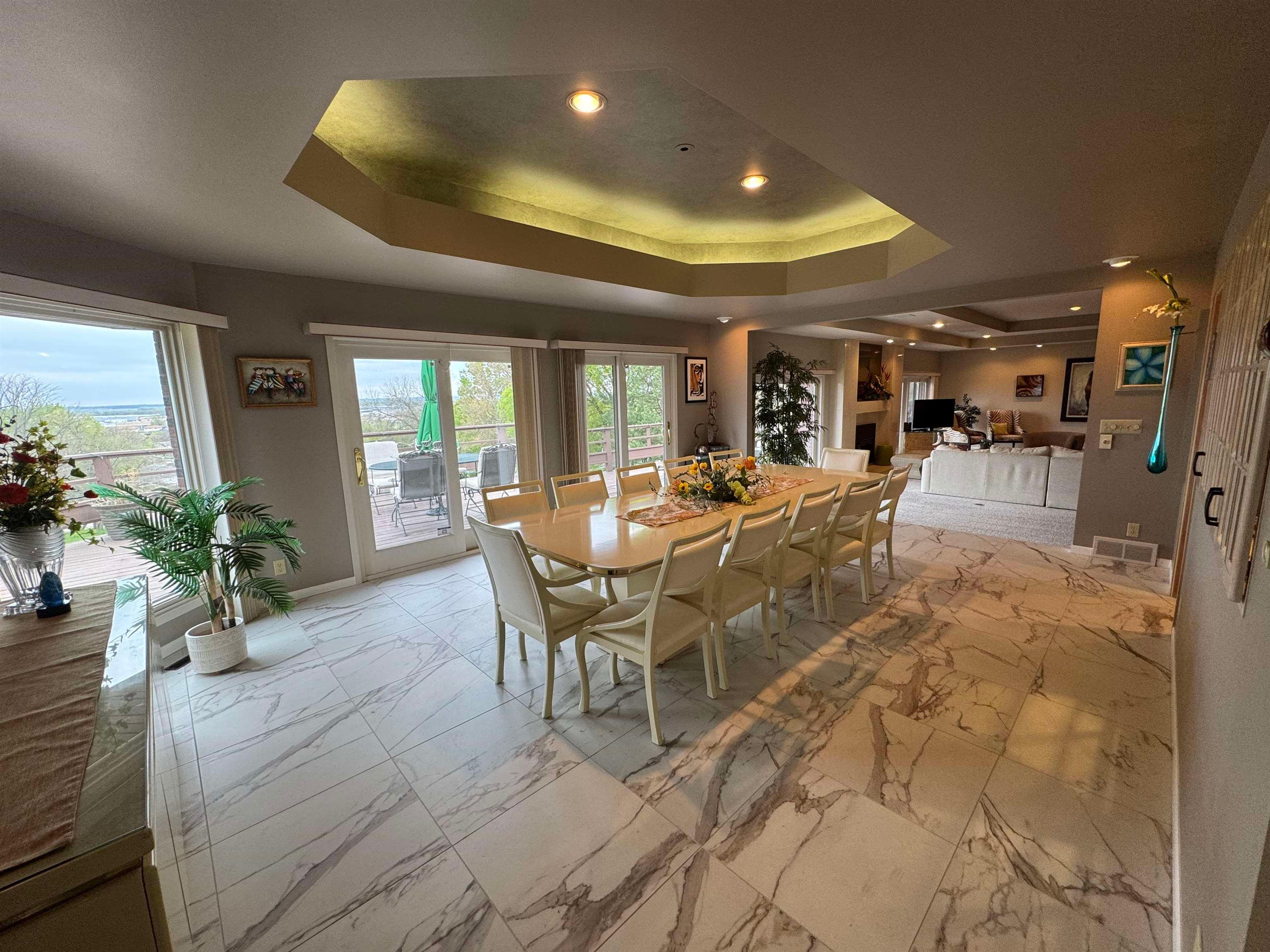 Norfolk, Nebraska, 68701-000, United States, 4 Bedrooms Bedrooms, ,3 BathroomsBathrooms,Residential,For Sale,1792775