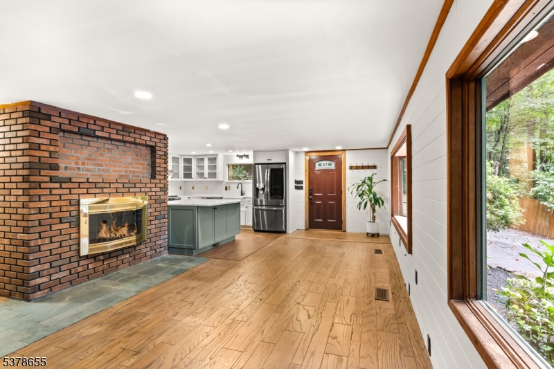 Lebanon Twp., New Jersey, 08826, United States, 3 Bedrooms Bedrooms, ,2 BathroomsBathrooms,Residential,For Sale,1972672