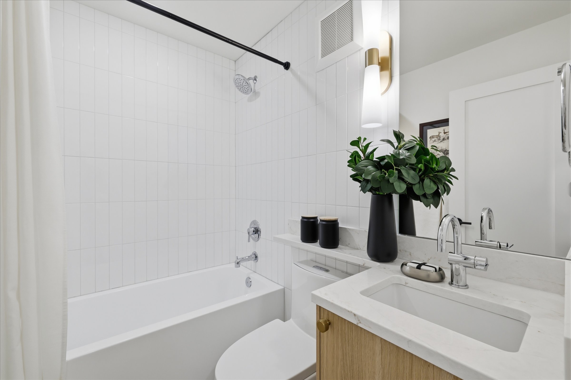  2010 Fairview Ave E Unit #B, Seattle, WA 98102 - 物件實景