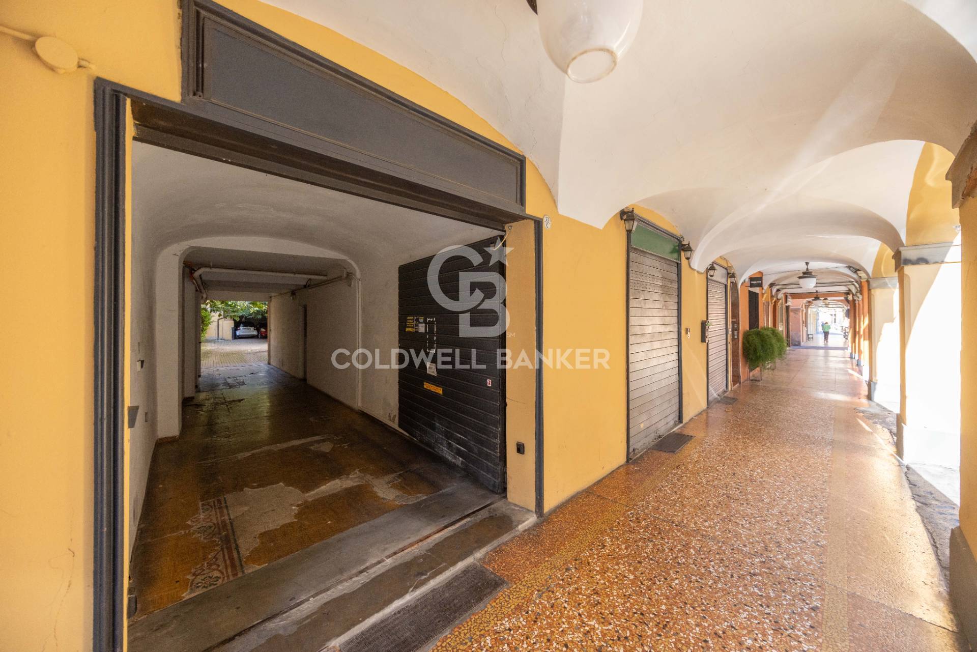 Bologna, Bologna, 40100, IT, ,Residential,For Sale,1992816