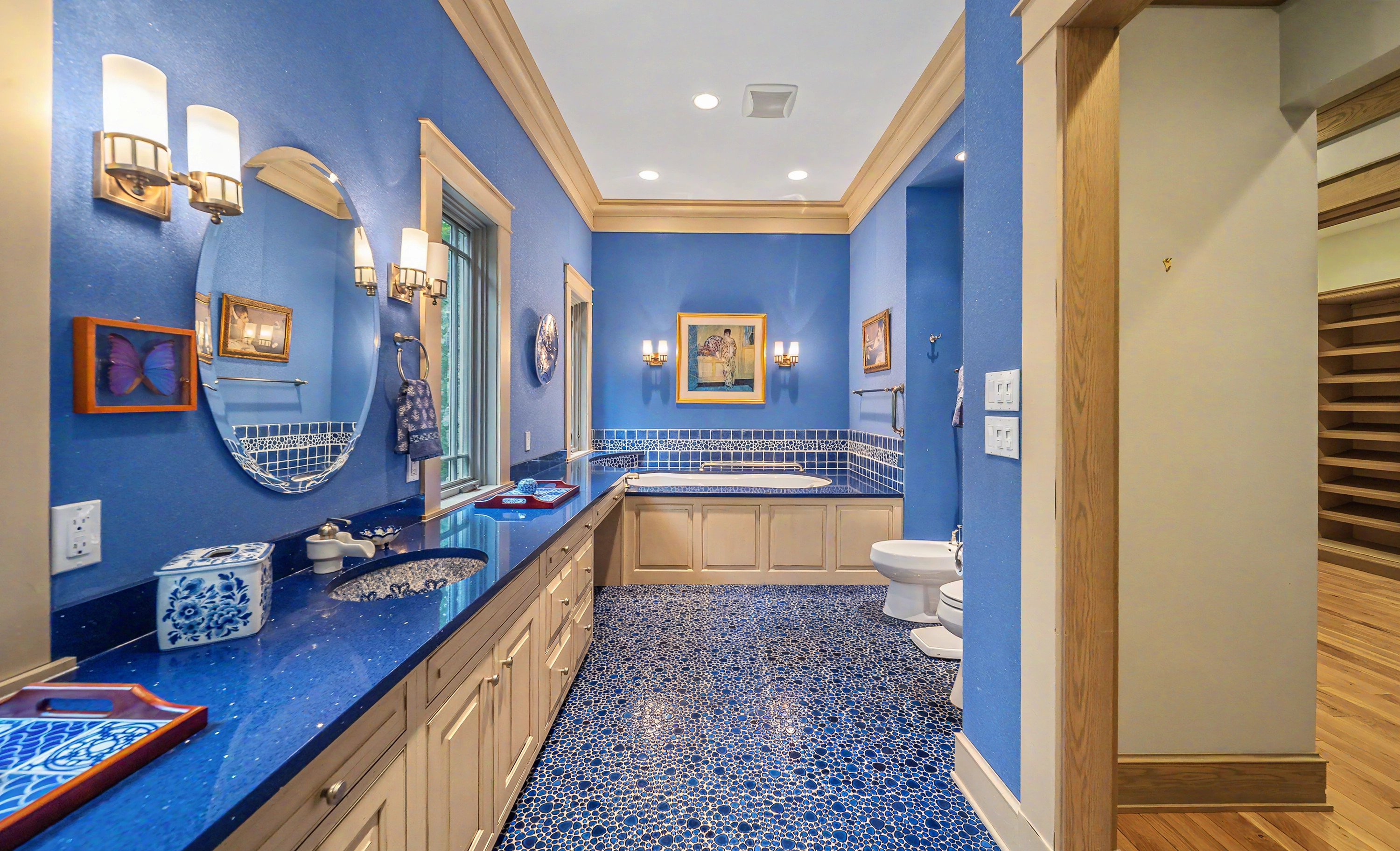  Stunning Prairie-Inspired Estate on 16 Acres of Scenic Woodlands - 物件實景