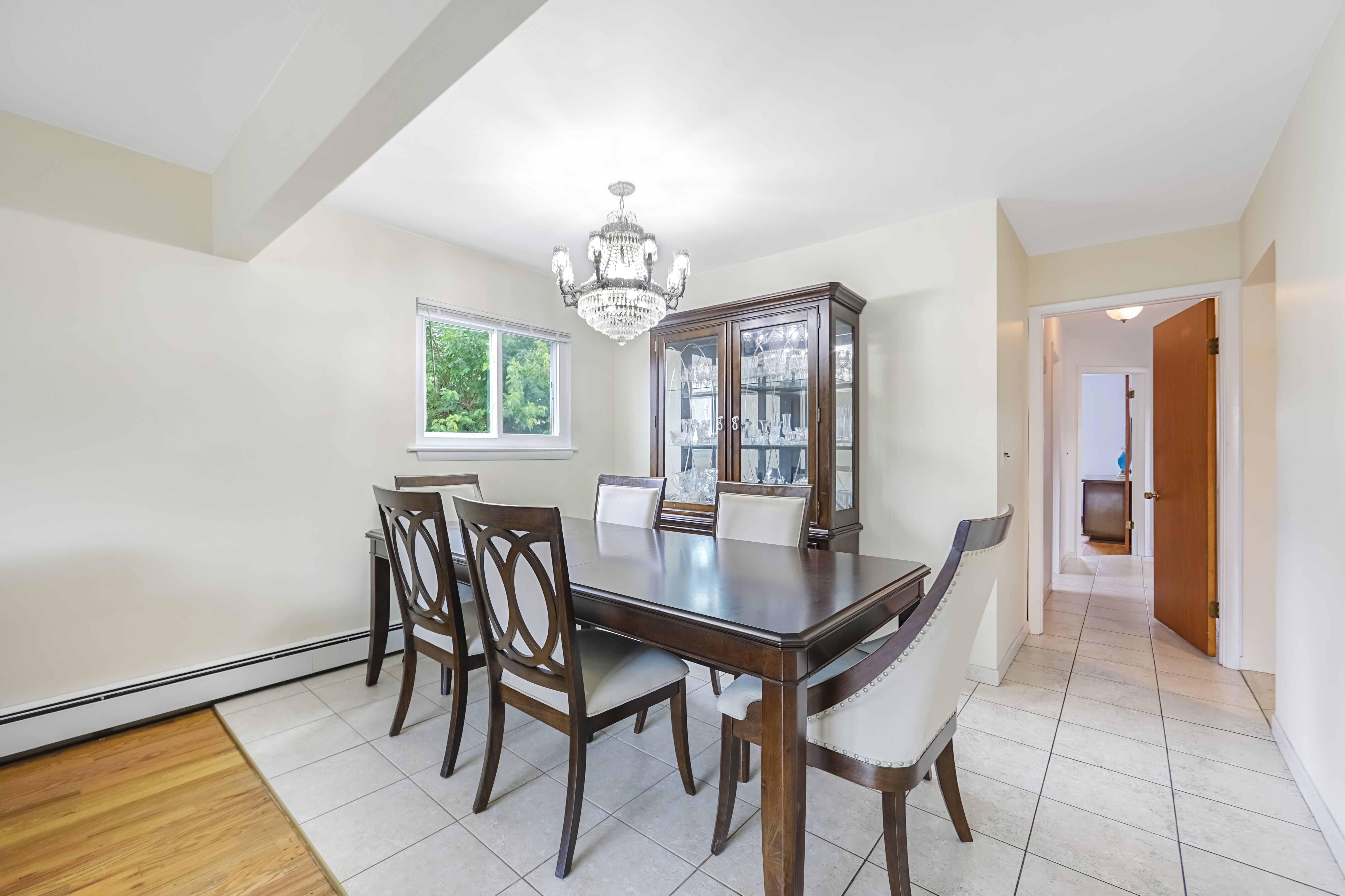 Cliffside Park, New Jersey, 07010, United States, 3 Bedrooms Bedrooms, ,1 BathroomBathrooms,Residential,For Sale,1982827