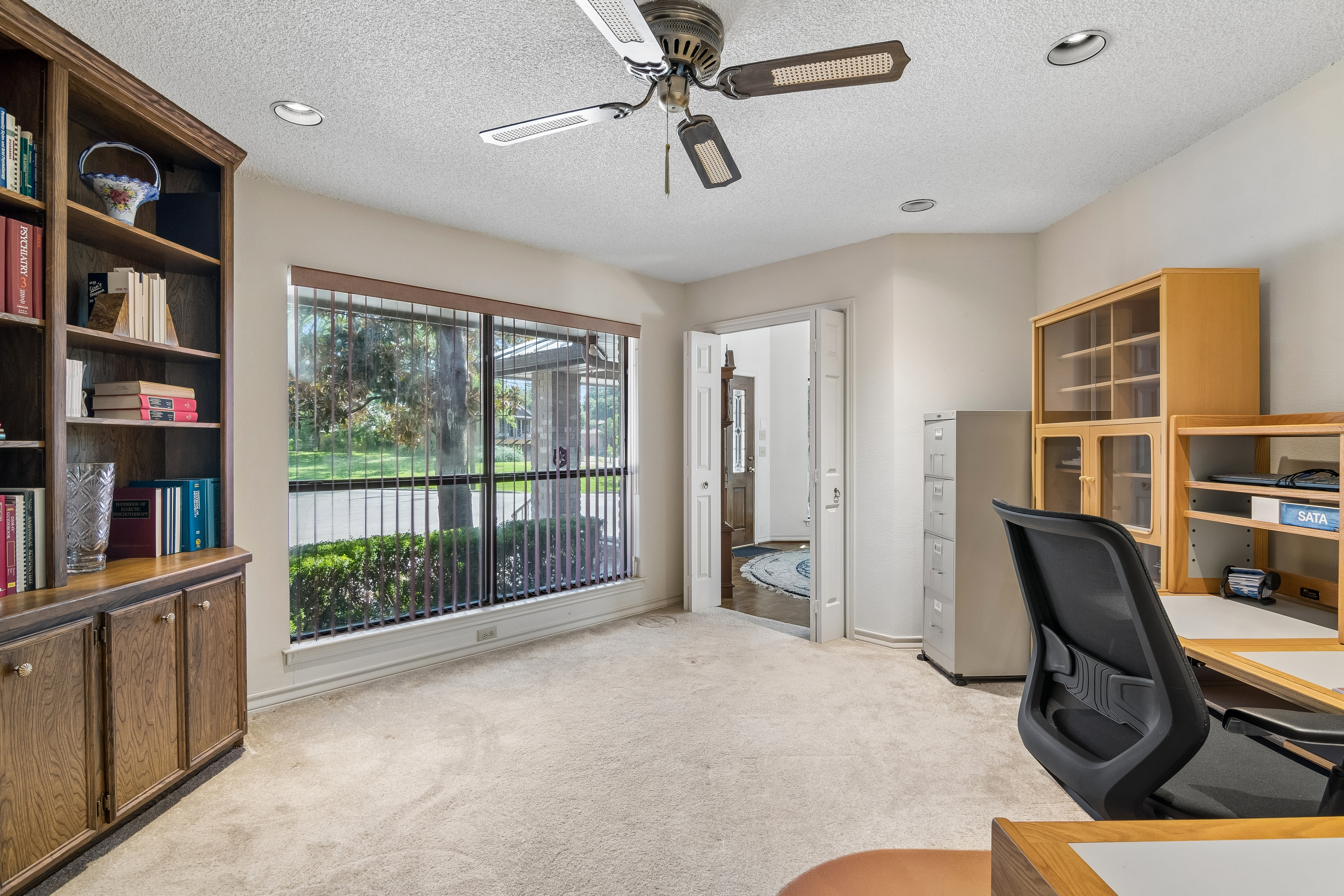  Custom Garden Home in Desirable Windcrest - 物件實景