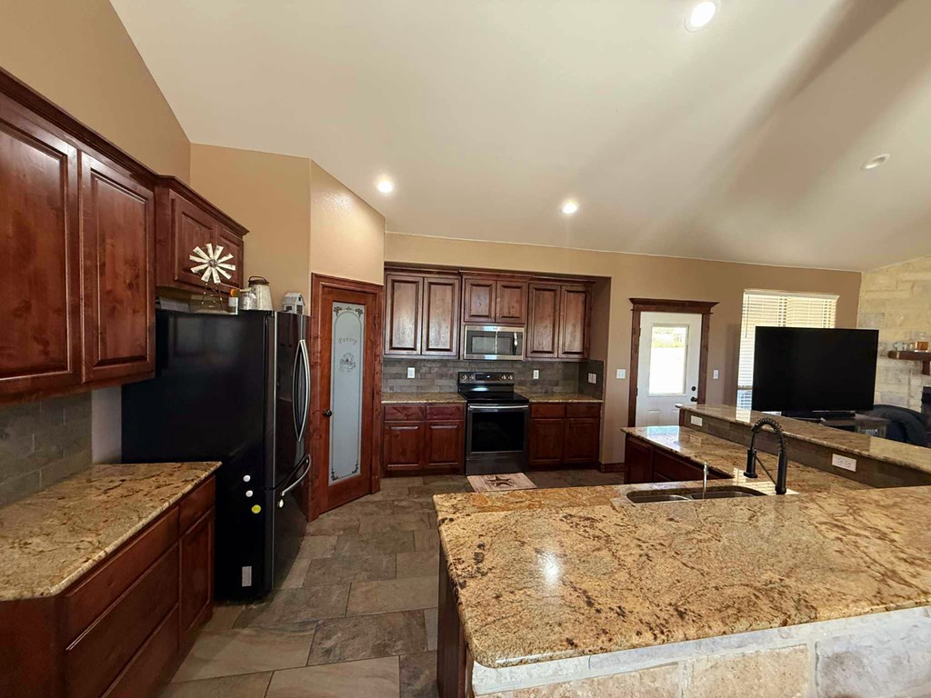 Christoval, Texas, 76935, United States, 3 Bedrooms Bedrooms, ,2 BathroomsBathrooms,Residential,For Sale,1906921