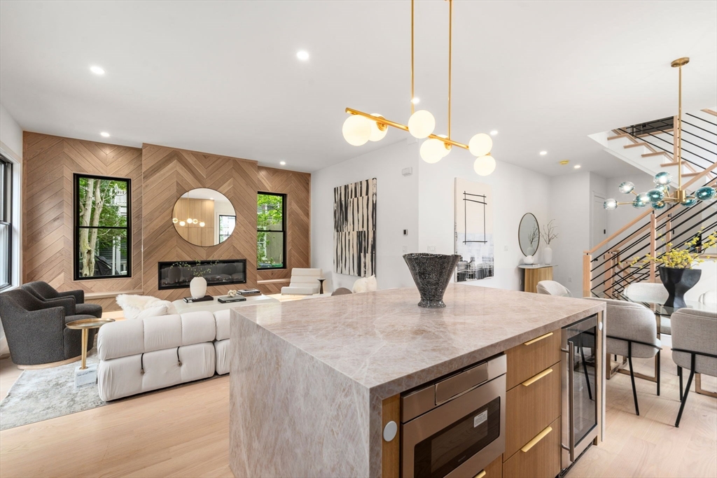 Newton, Massachusetts, 02458, United States, 4 Bedrooms Bedrooms, ,4 BathroomsBathrooms,Residential,For Sale,1865713