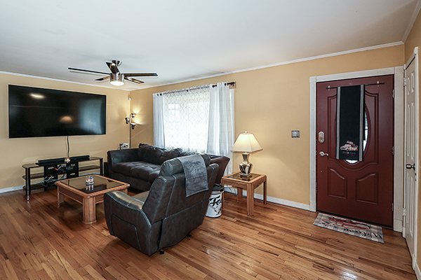 Massapequa, New York, 11758, United States, 3 Bedrooms Bedrooms, ,2 BathroomsBathrooms,Residential,For Sale,1974193