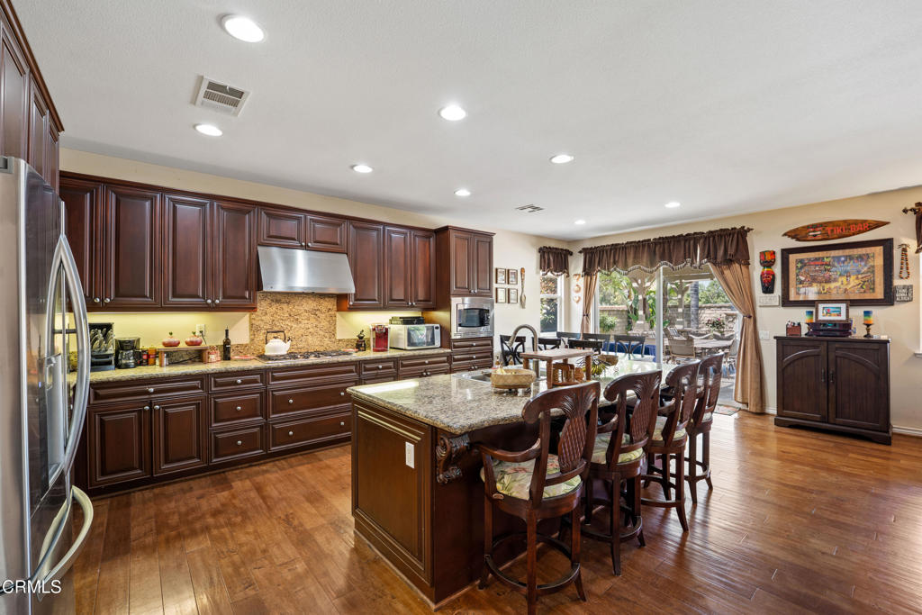 Camarillo, California, 93012, United States, 5 Bedrooms Bedrooms, ,5 BathroomsBathrooms,Residential,For Sale,1822749