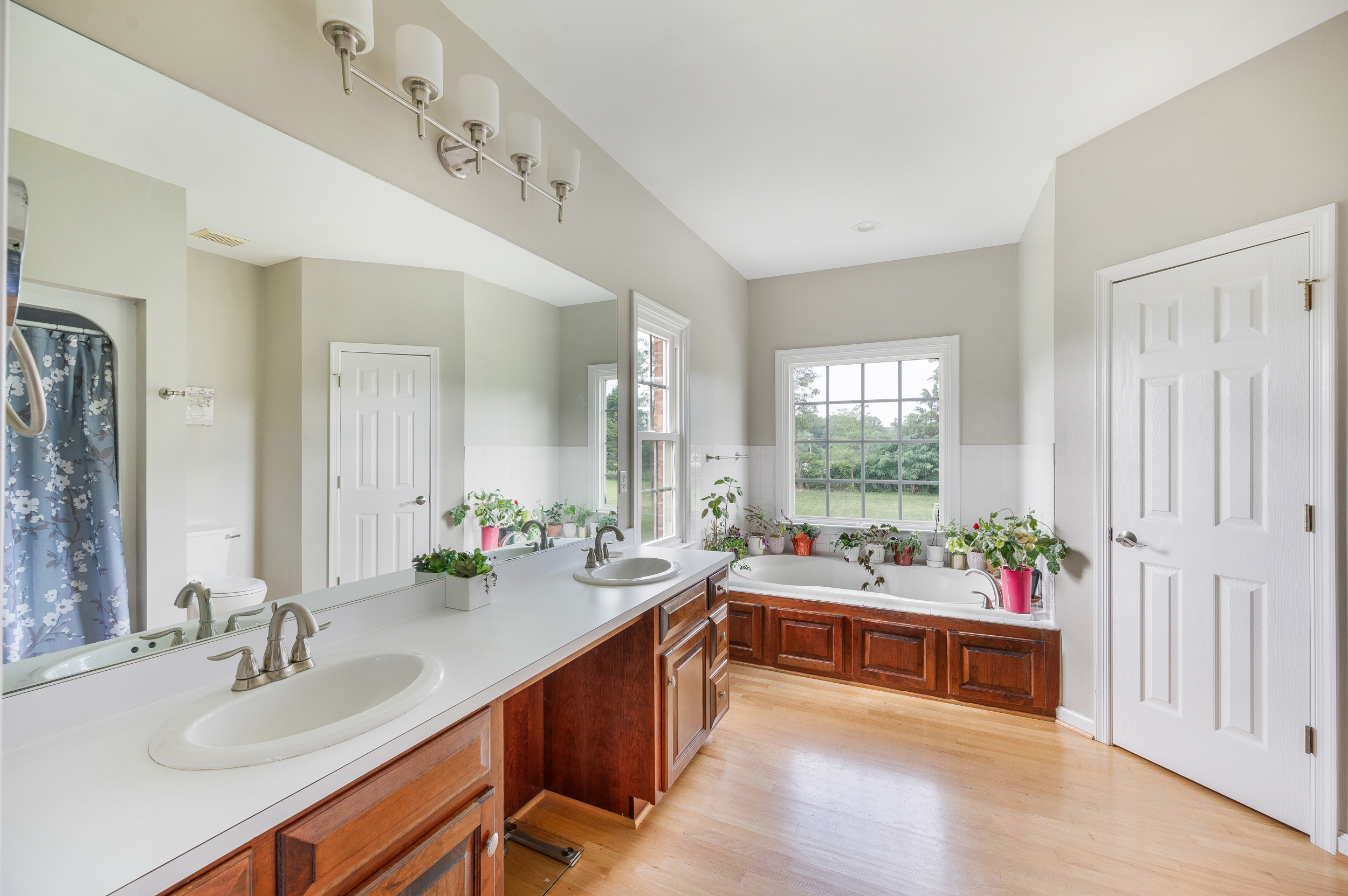 Forest, Virginia, 24551, United States, 4 Bedrooms Bedrooms, ,4 BathroomsBathrooms,Residential,For Sale,1902998