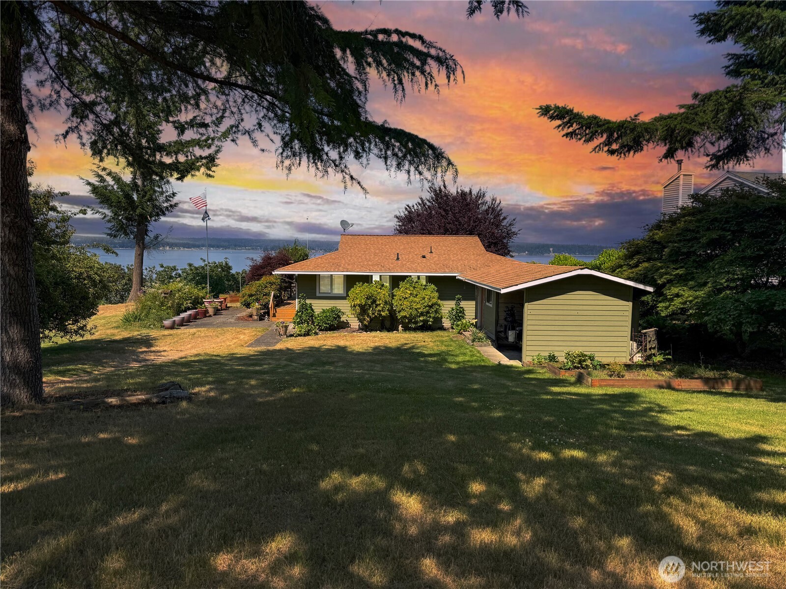 Hat Island, Washington, 98206, United States, 2 Bedrooms Bedrooms, ,1 BathroomBathrooms,Residential,For Sale,2006493