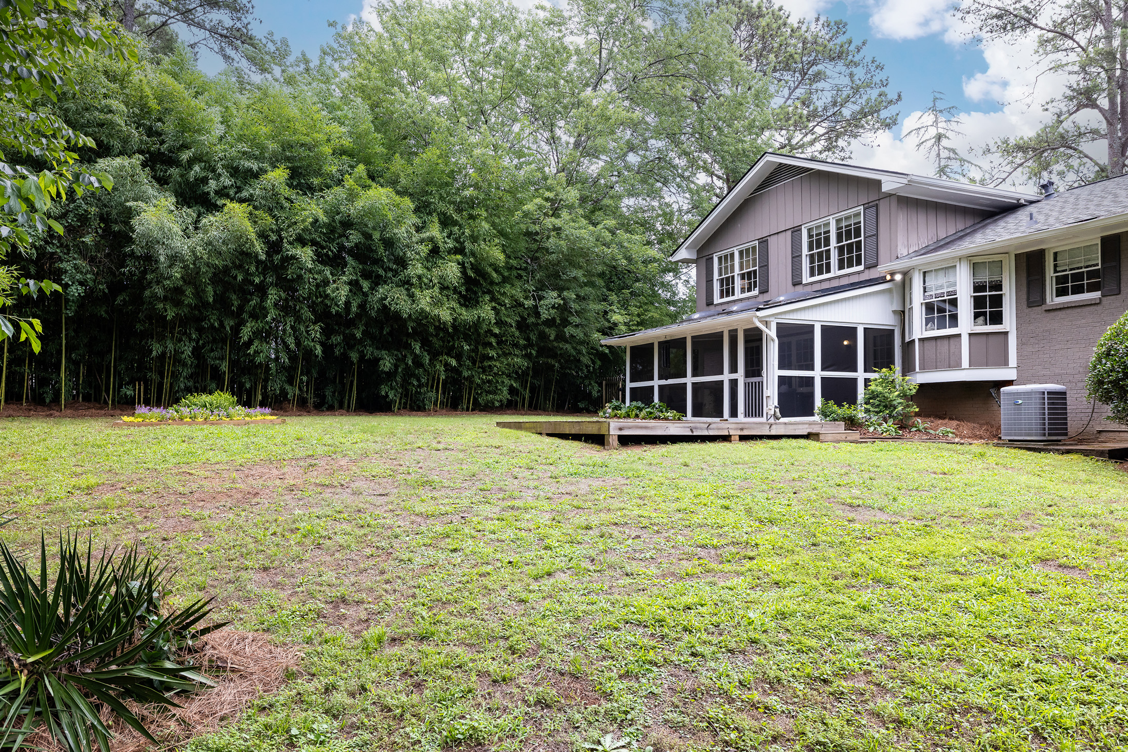  Beautifully Updated Home in Sought-after Arden Woods Neighborhood of Dunwoody - 物件實景