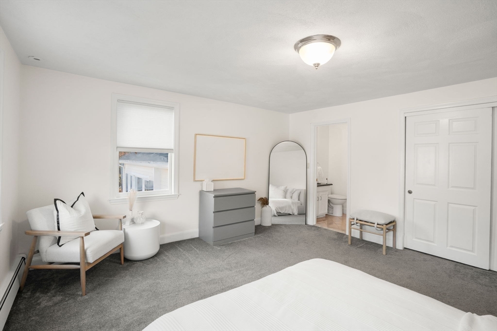 Walpole, Massachusetts, 02081, United States, 4 Bedrooms Bedrooms, ,4 BathroomsBathrooms,Residential,For Sale,1987866